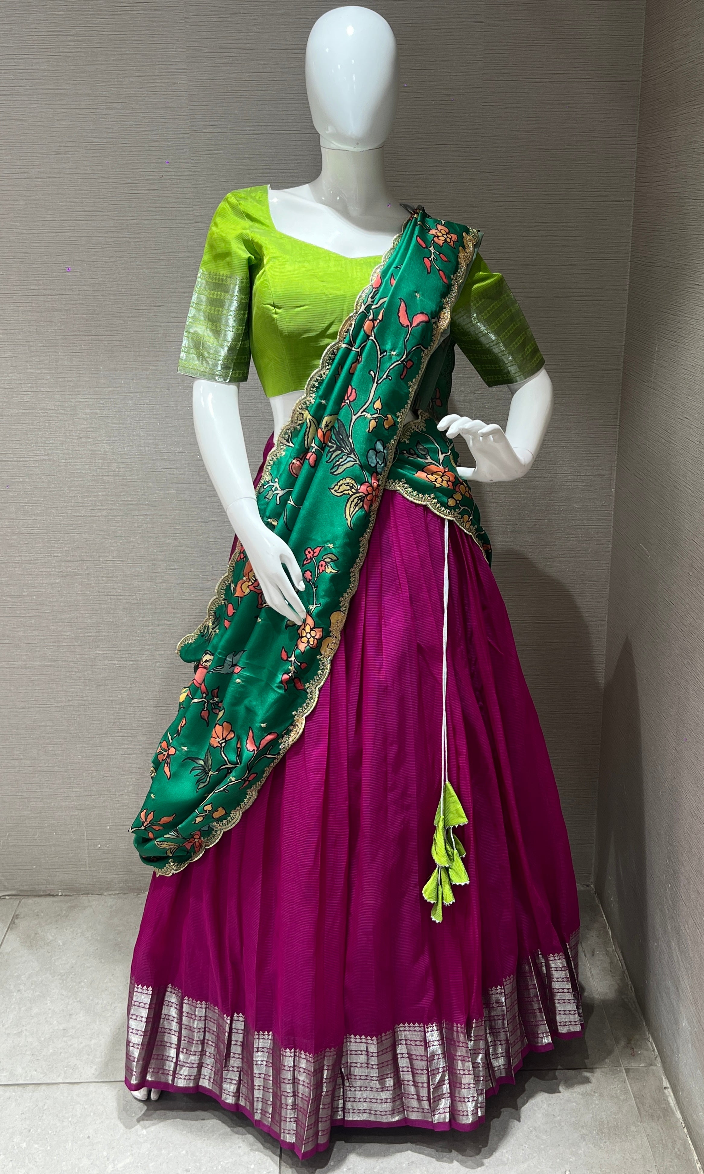 Wine mangalgiri Lehenga