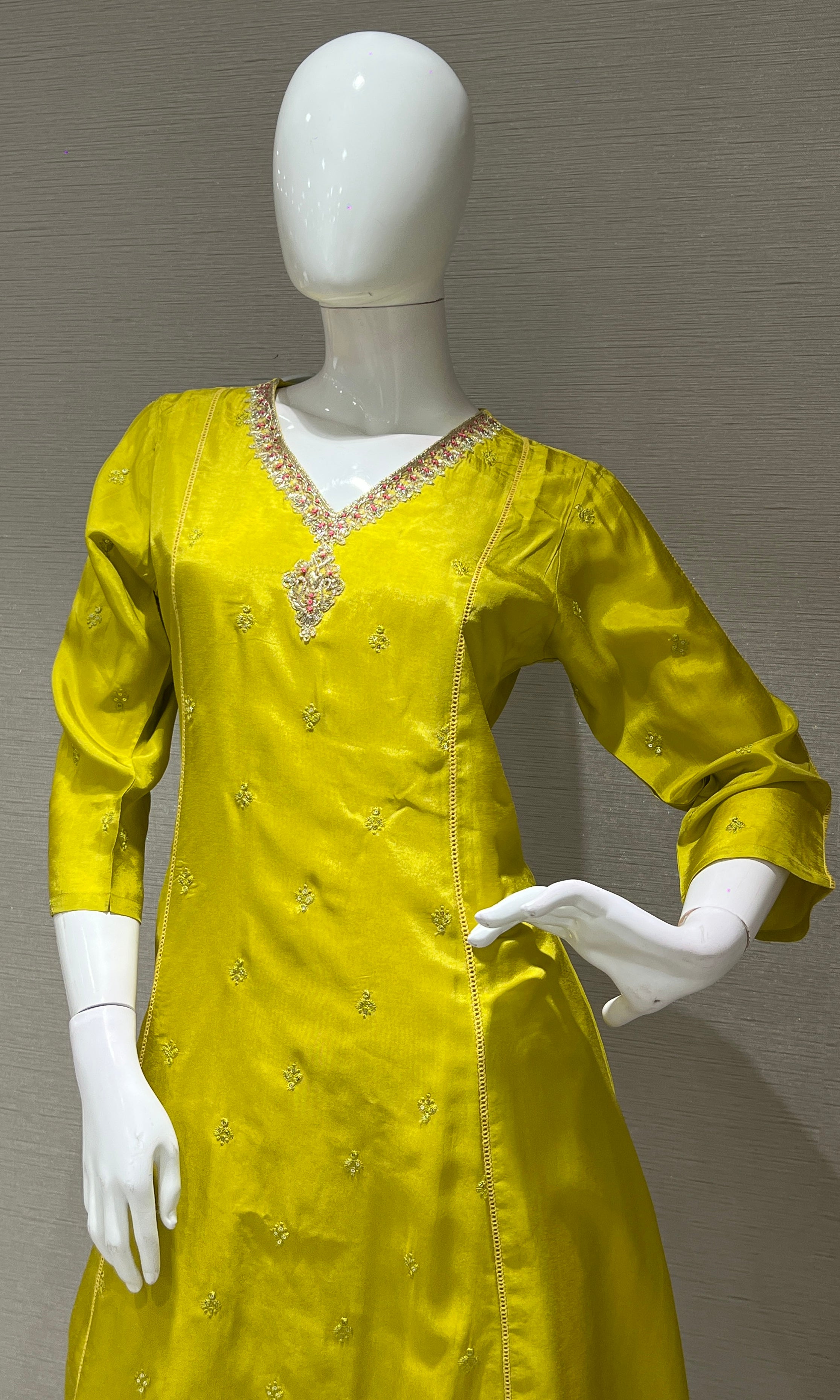 Liril embroidered kurta set with floral dupatta