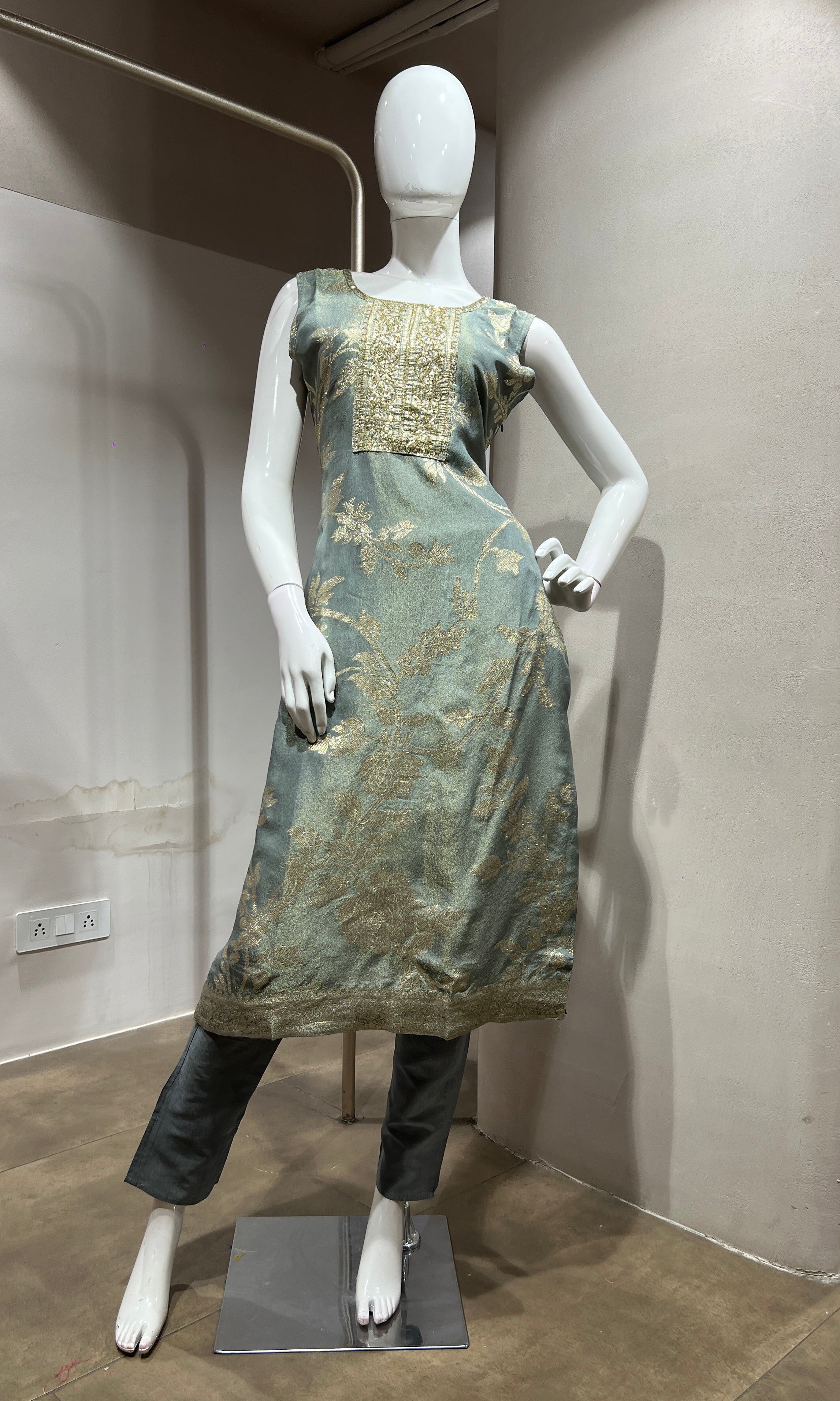 Grey Embroidered Kurta Set with Shimmer Dupatta