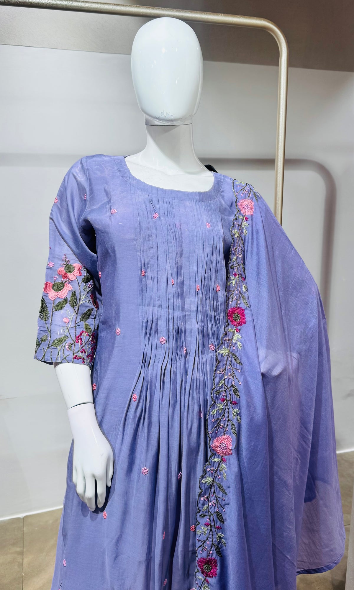 Light Purple mul chanderi floral embroidery kurta set