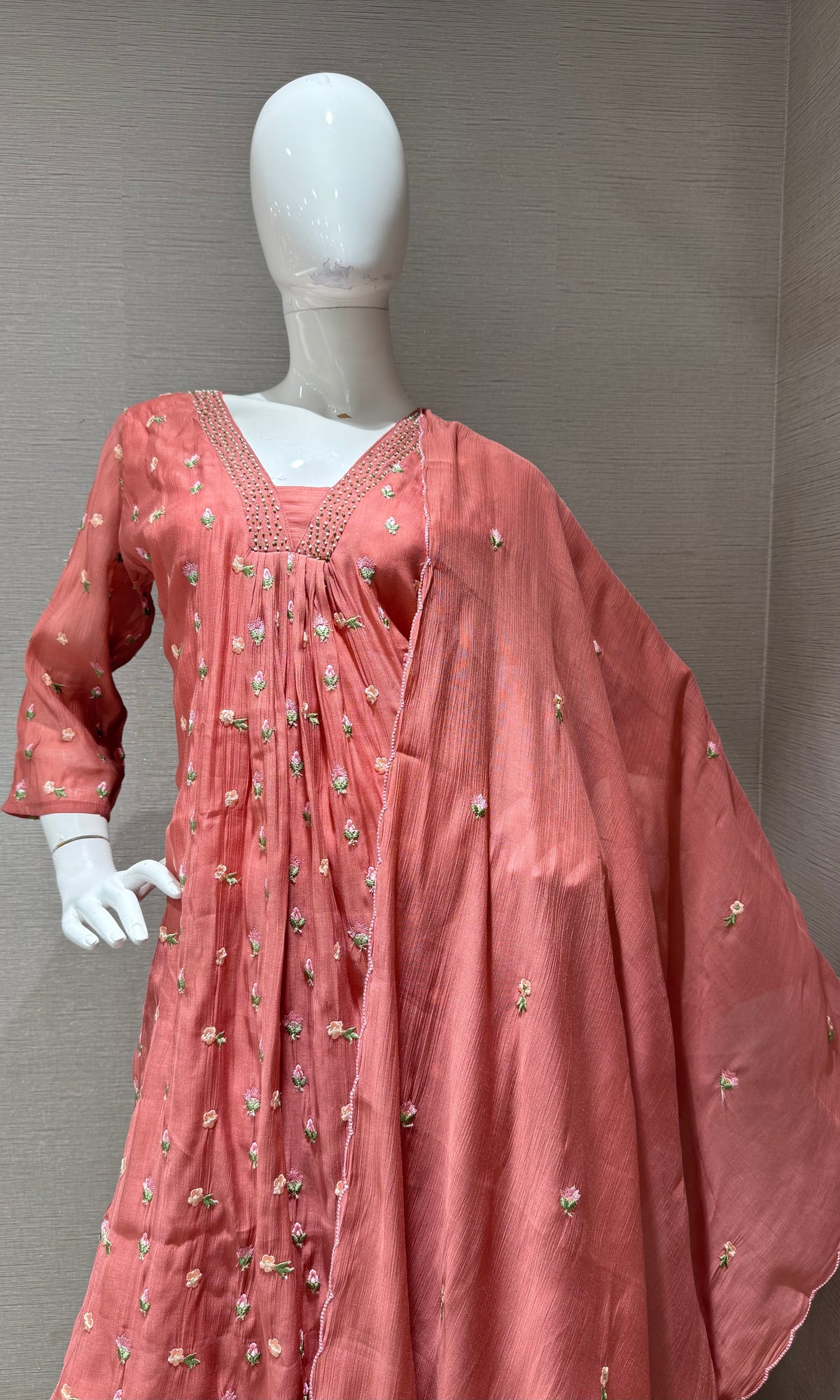 Onion pink floral Mul Chanderi kurta set with dupatta