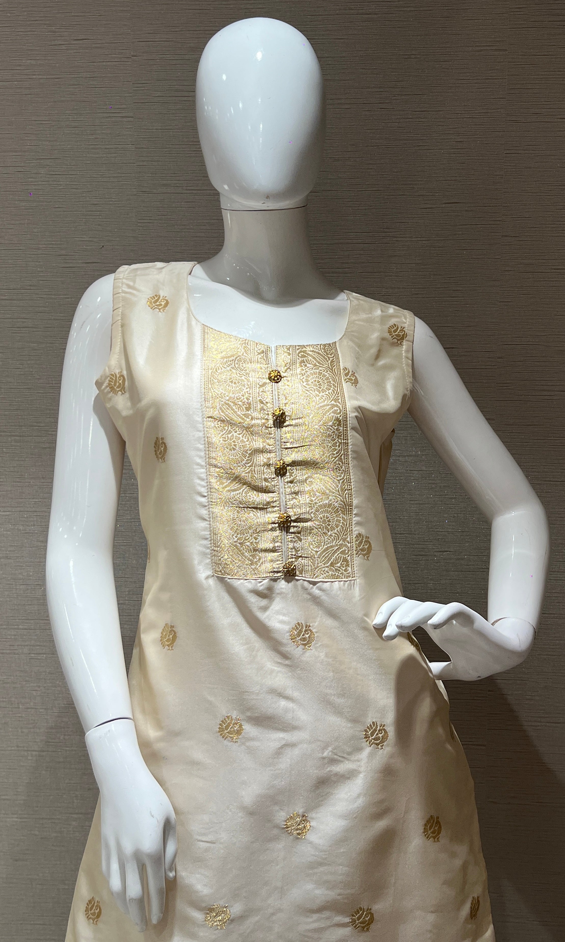 Ivory Banarasi Kurta Set