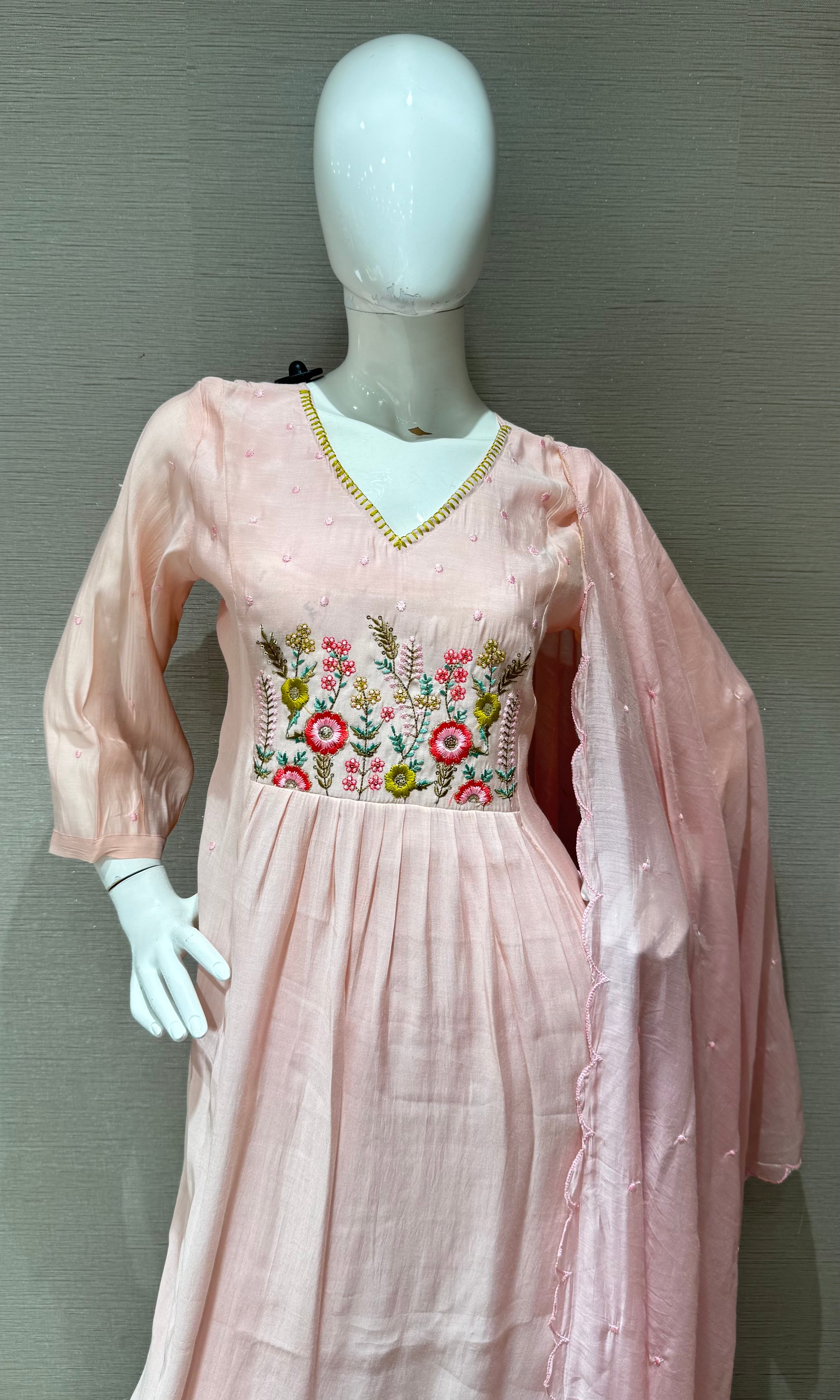 Pink Floral embroidery kurta set