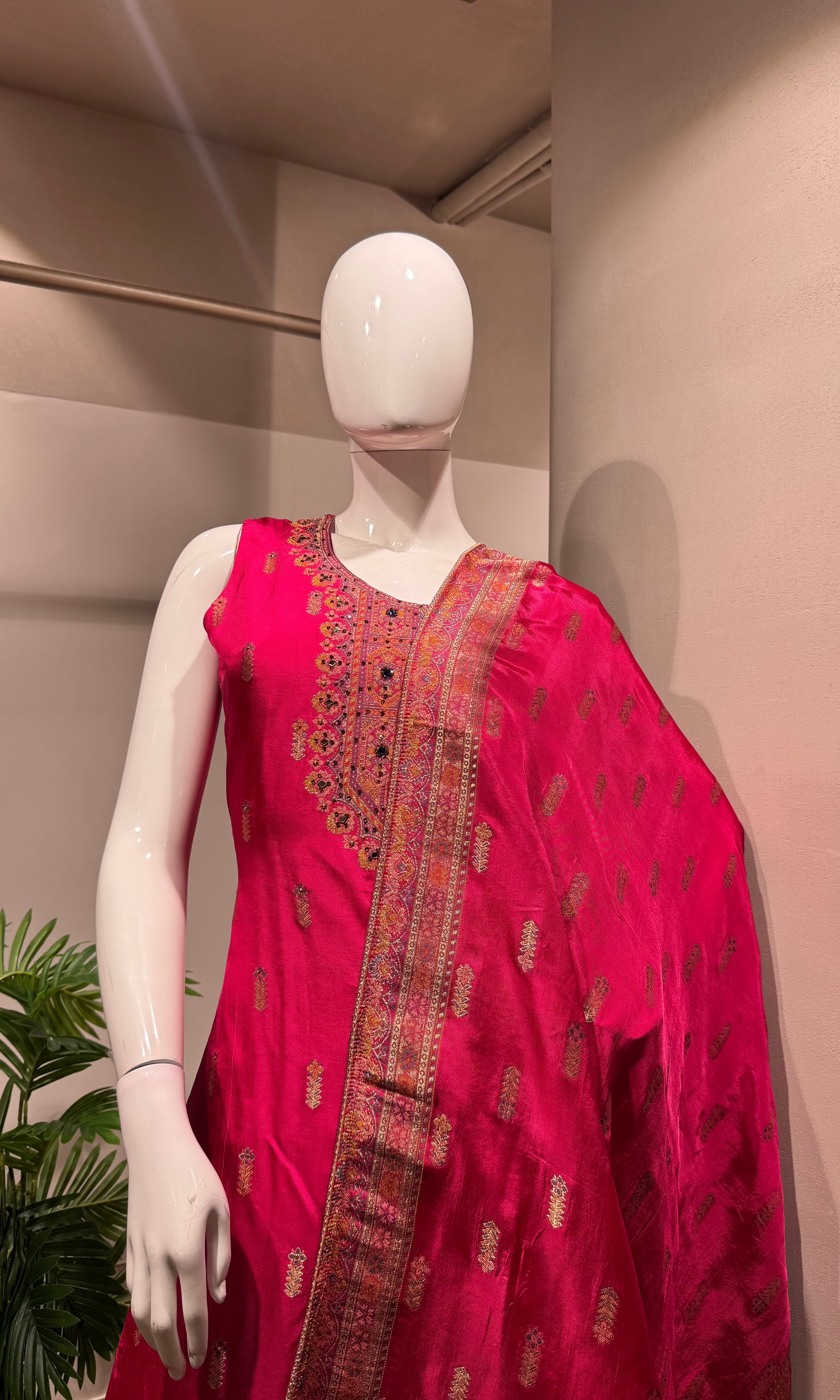 Pink embroidered kurta set