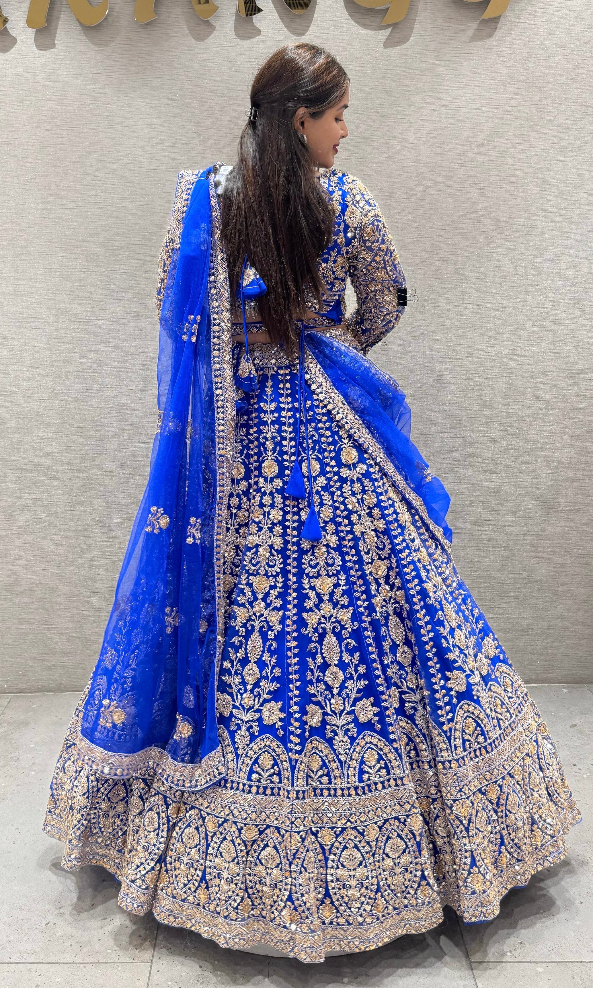 Neelkamal Royale – Handcrafted Zari Embroidered Lehenga