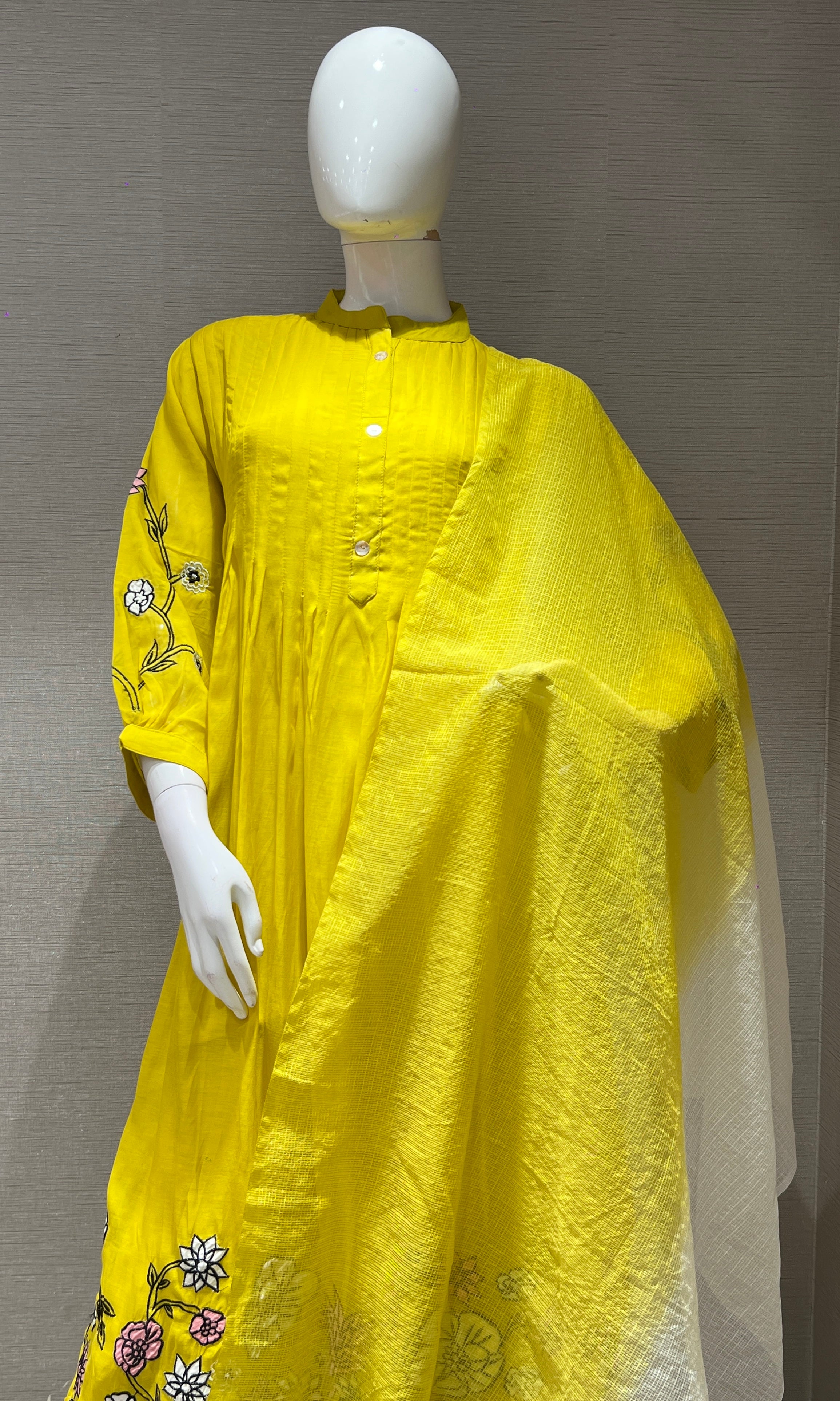 Liril floral embroidery mul chanderi kurta set
