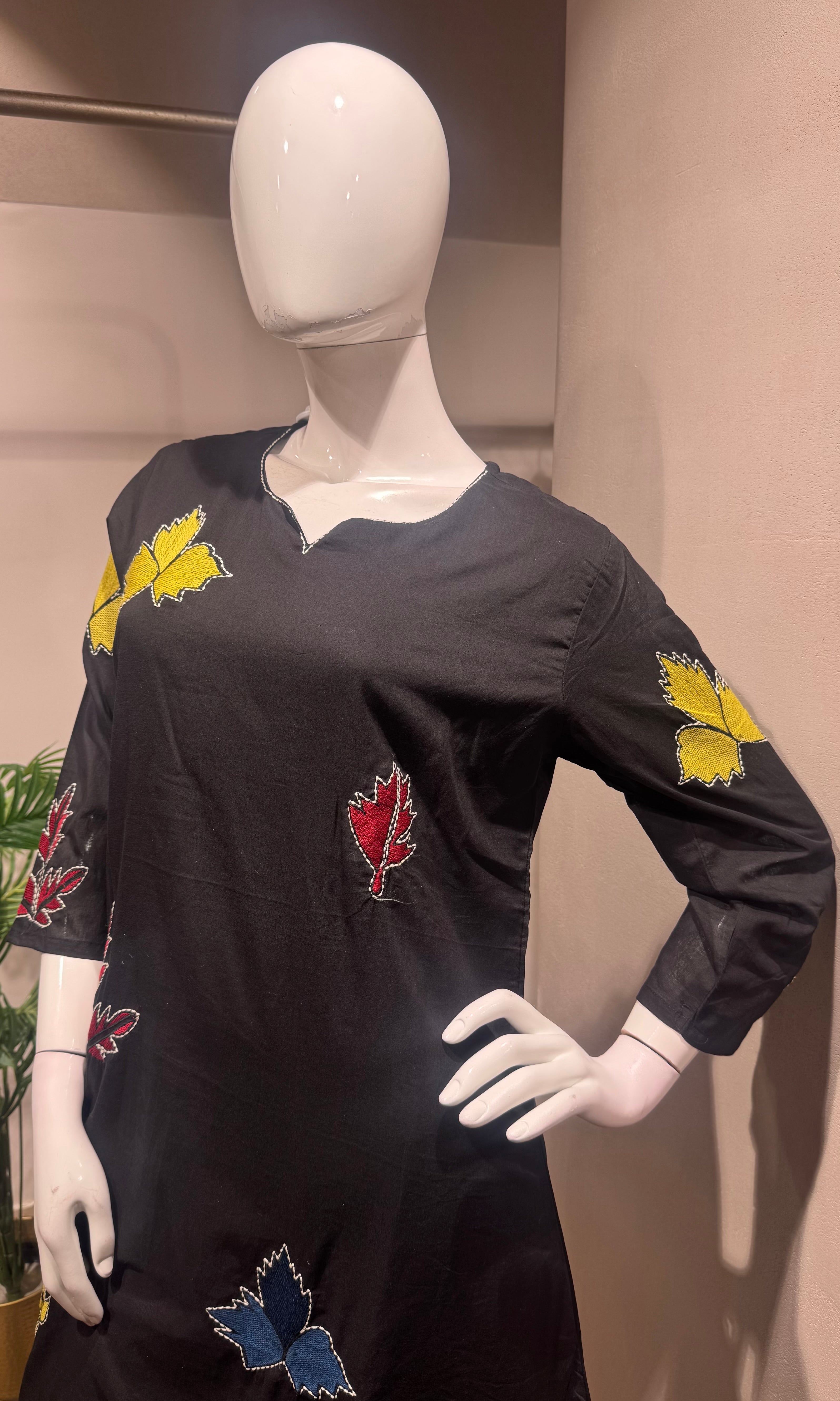 Black Floral Embroidery Kurta Set