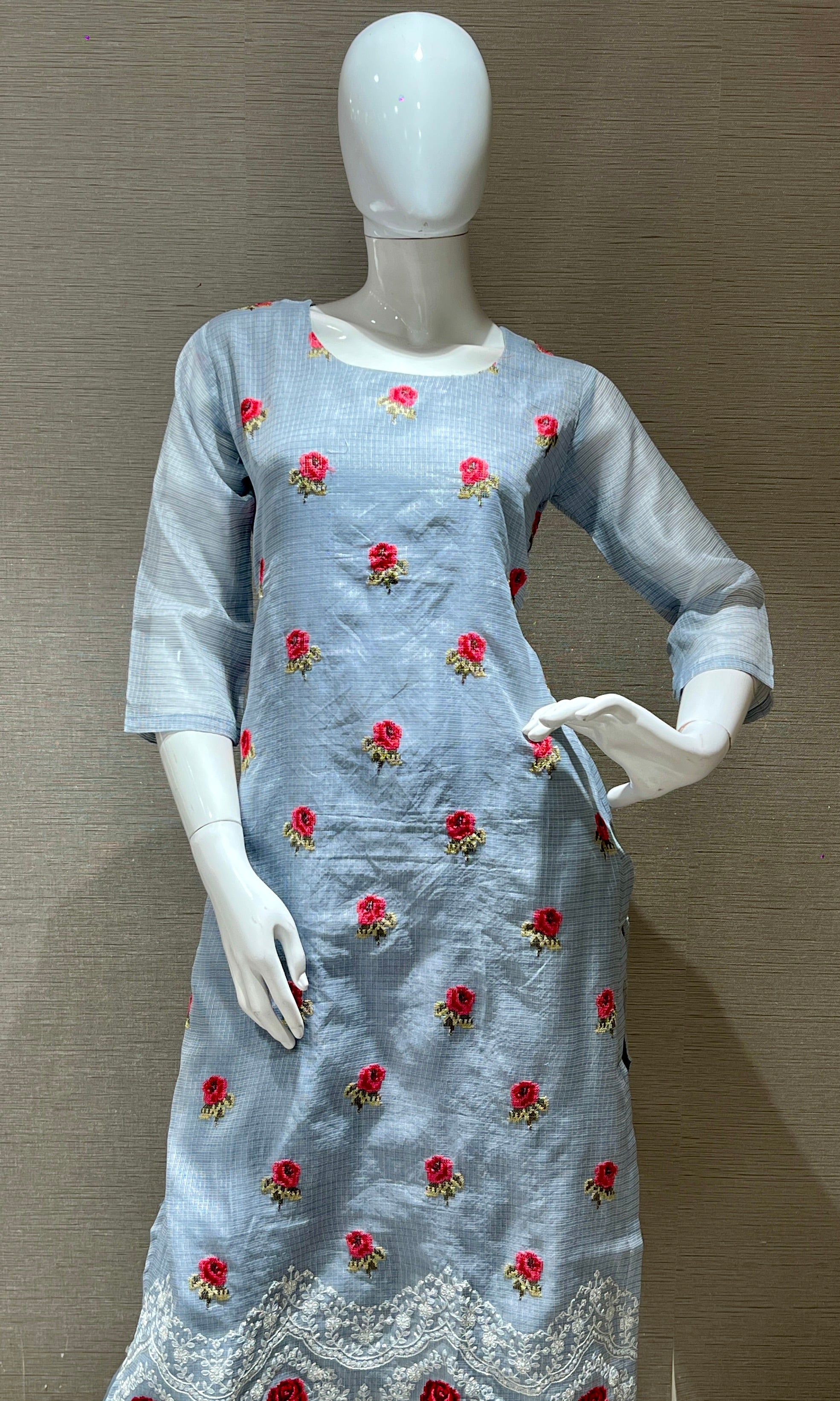 Grey kurta set with red floral embroidery