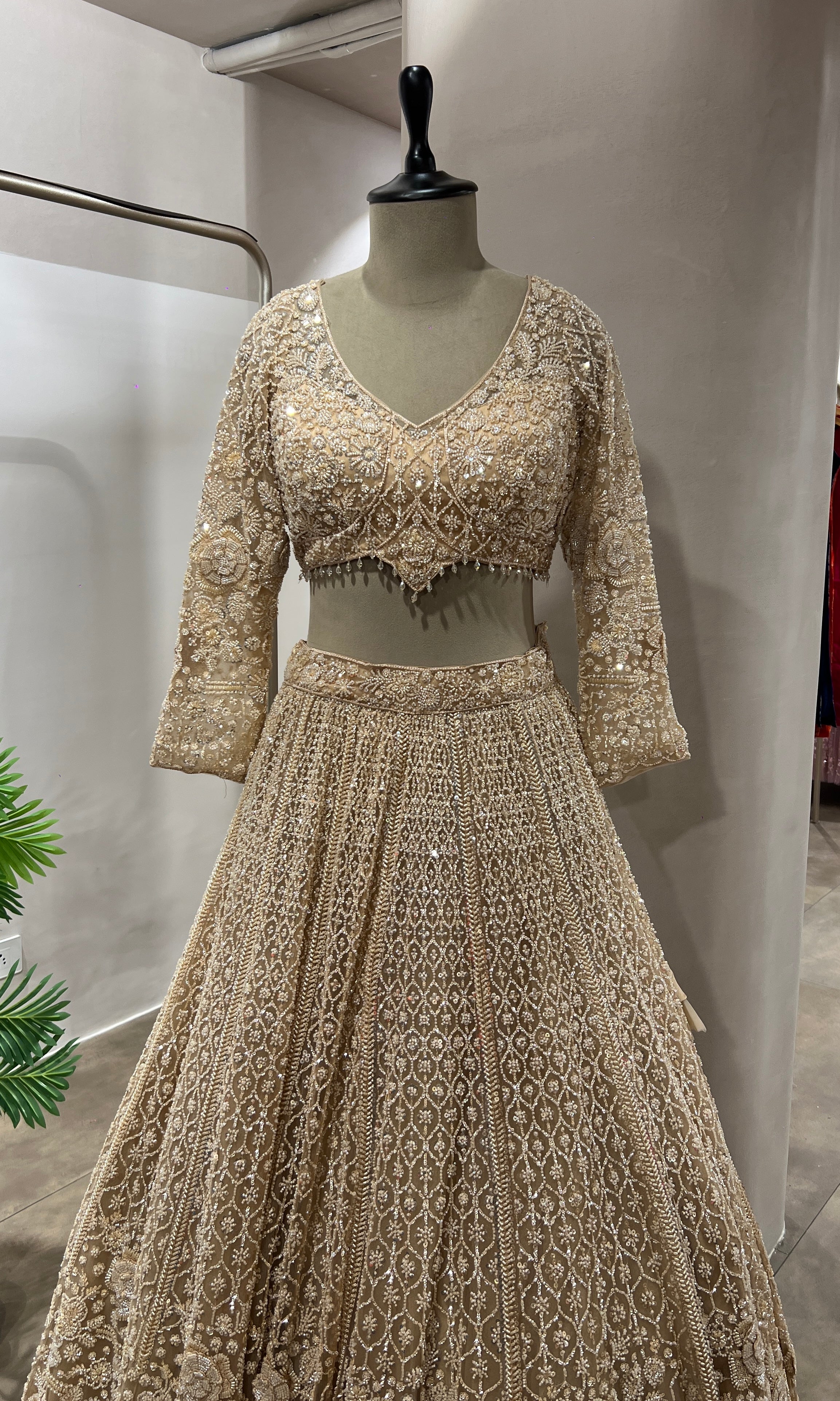 BEAGH FLORAL INTRICATE EMBROIDERY LEHENGA