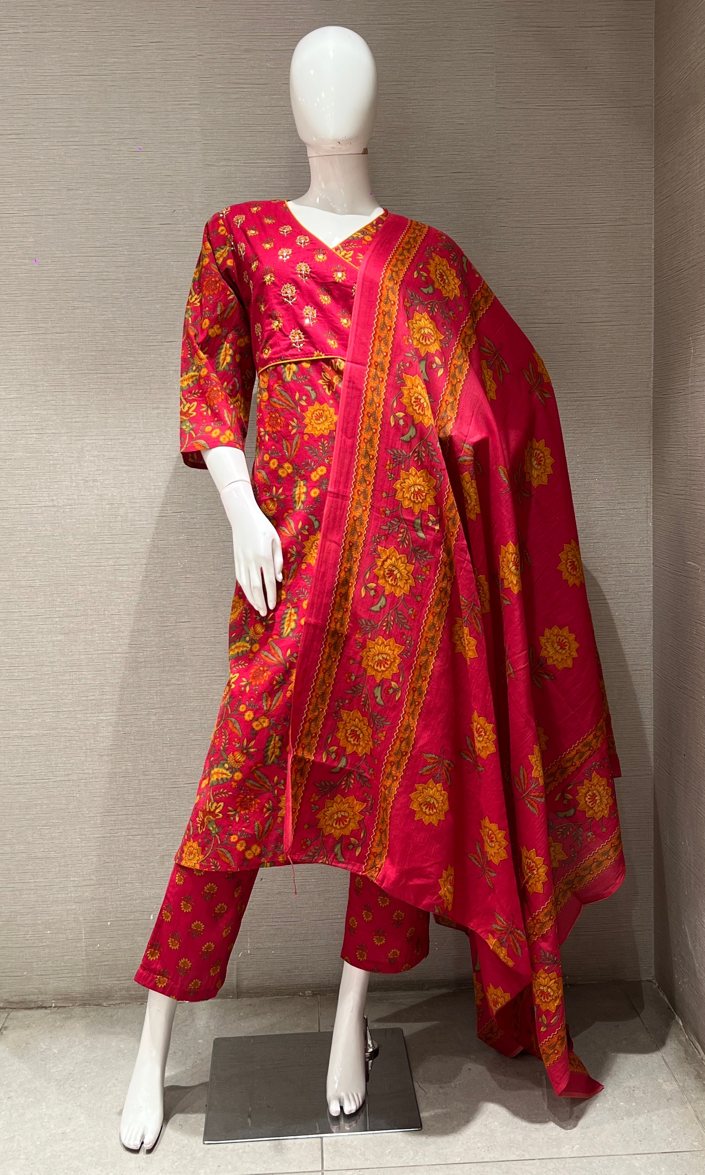Pink ETHNIC PRINTED kurta set