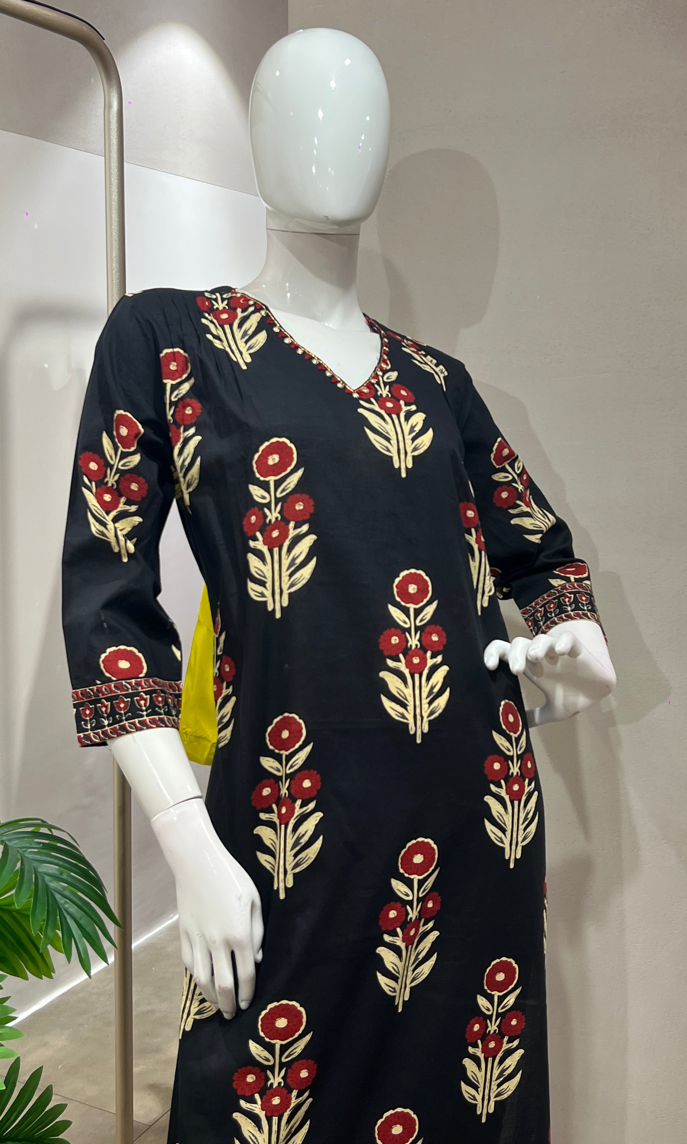Black FLORAL KURTI WITH BOTTOM