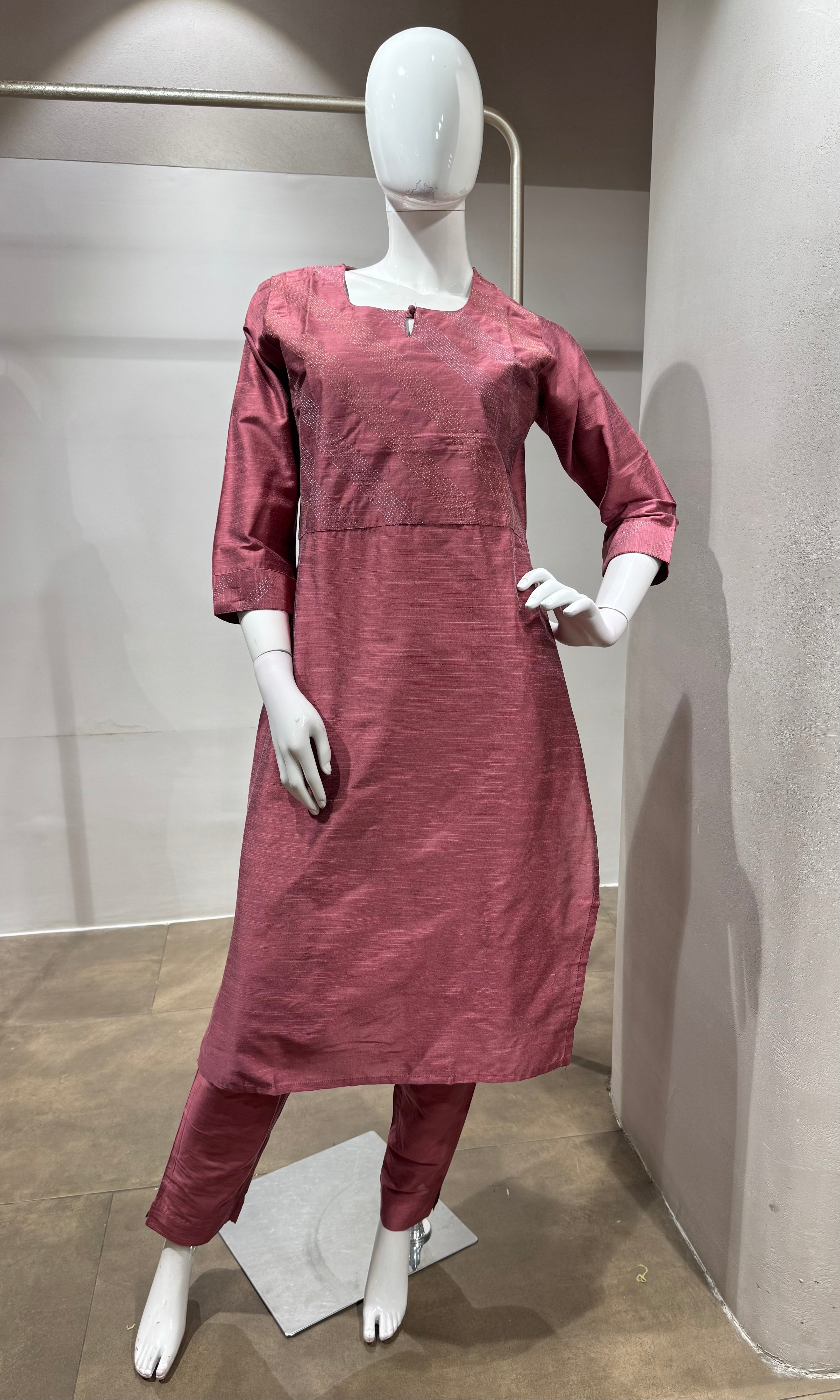 ONION PINK ETHNIC KURTA SET