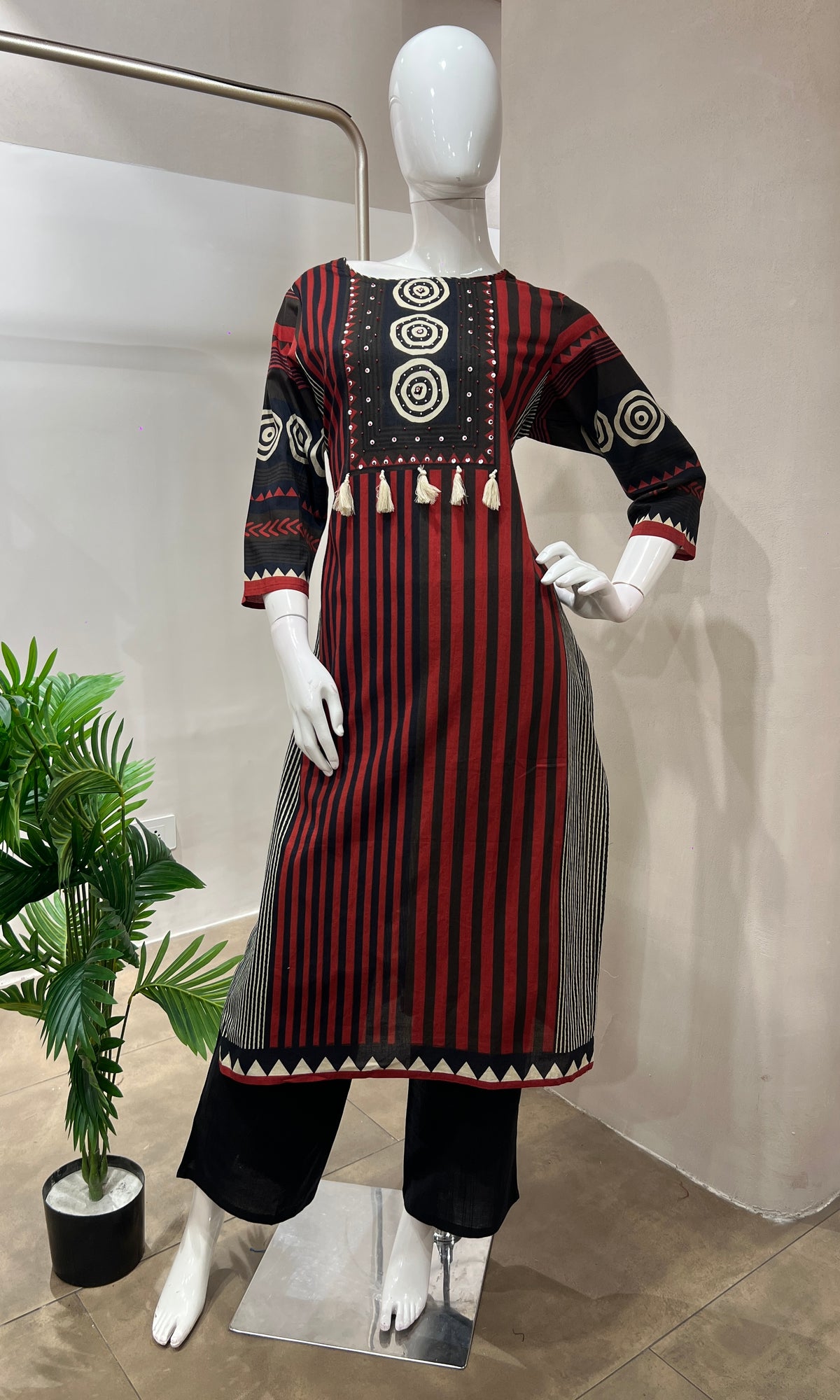 Red EMBROIDERED kurta set