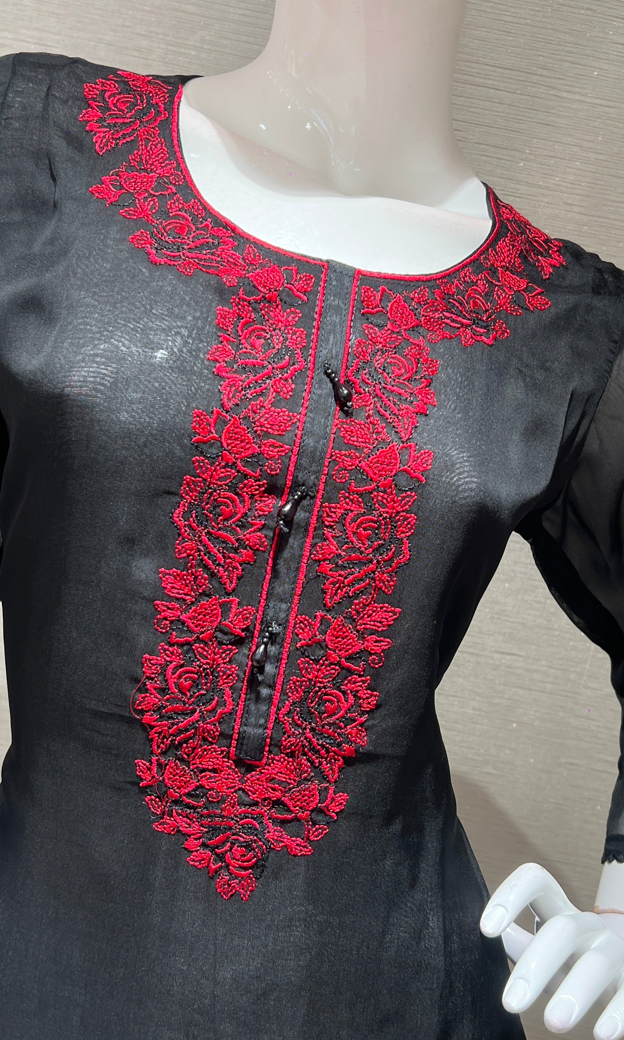 Black RED FLORAL EMBROIDERED kurta set