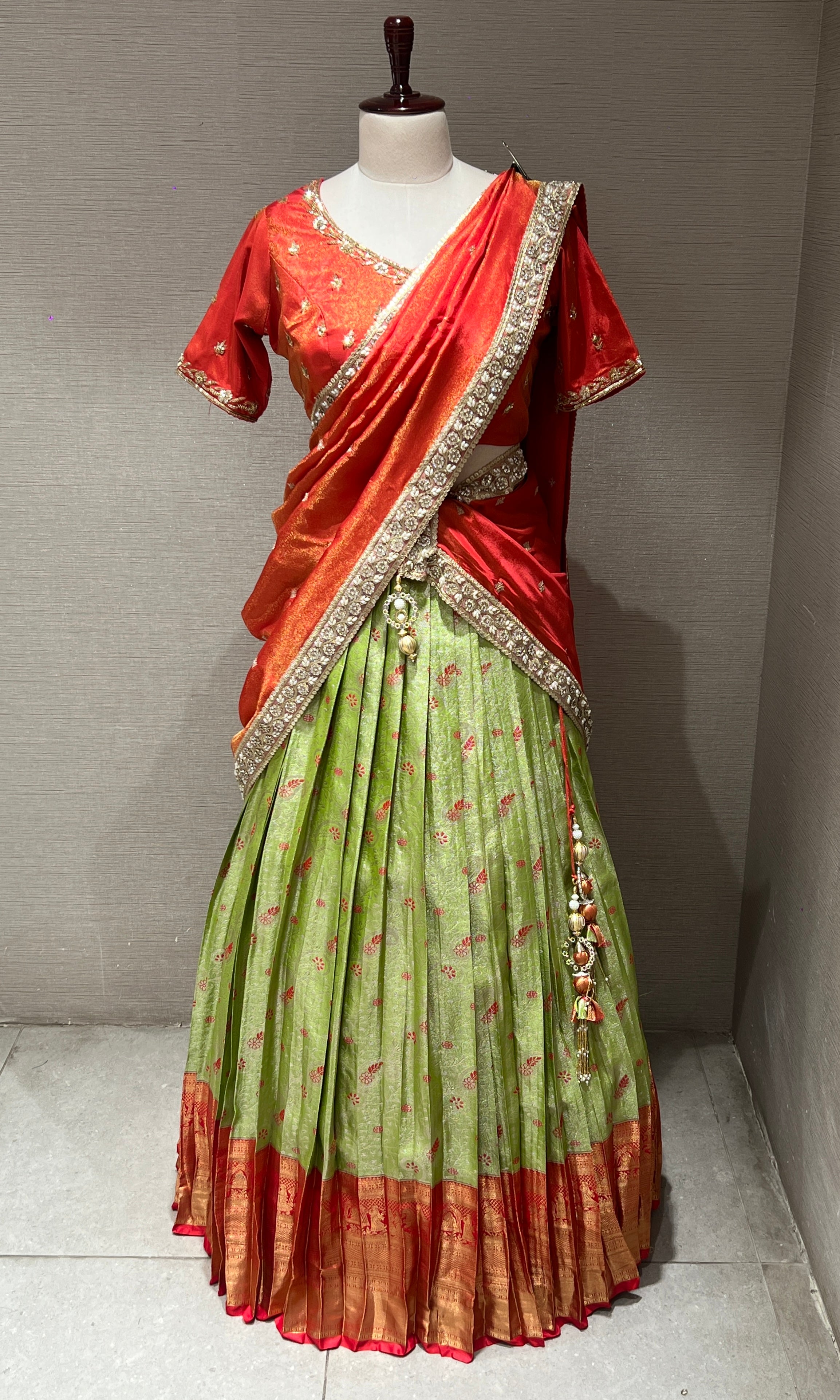 Rust pattu Lehenga