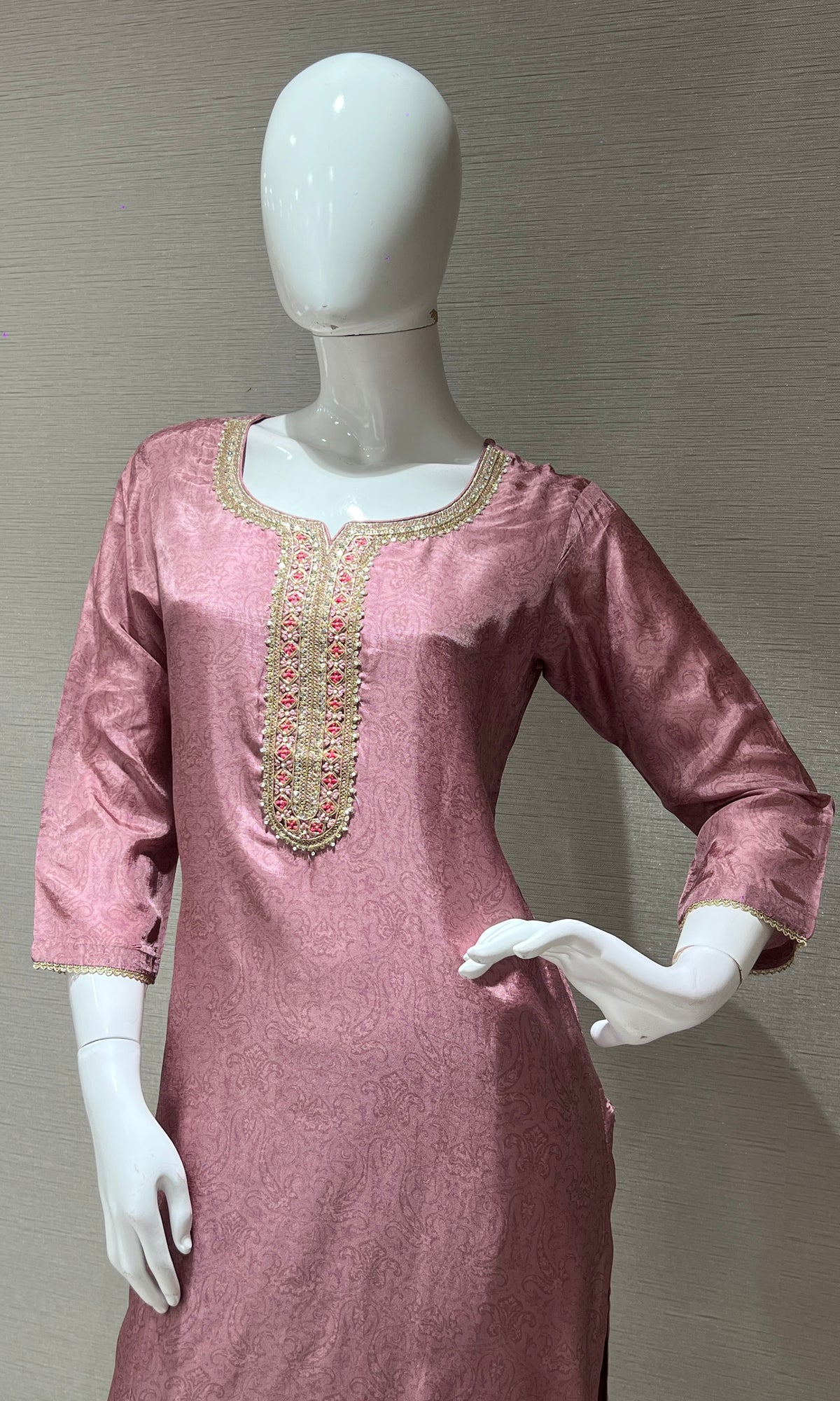 Mauve kurta set with banarasi dupatta