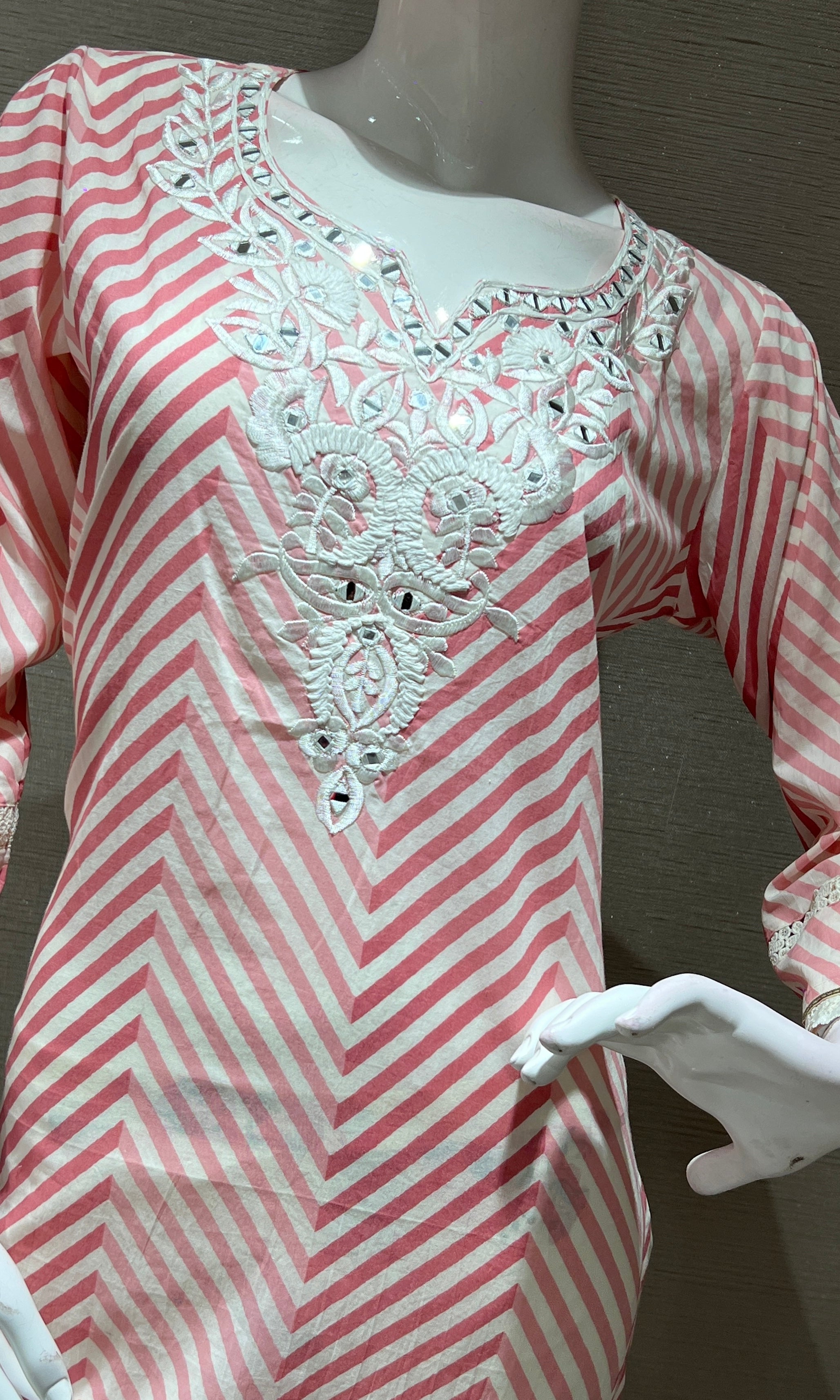 PEACH LEHARIYA ZIG ZAG PRINT KURTA SET