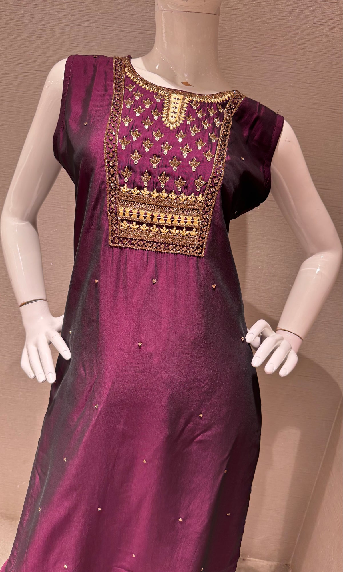 WINE SILK ETHNIC KURTA SET WITH BANARASI DUPATTA