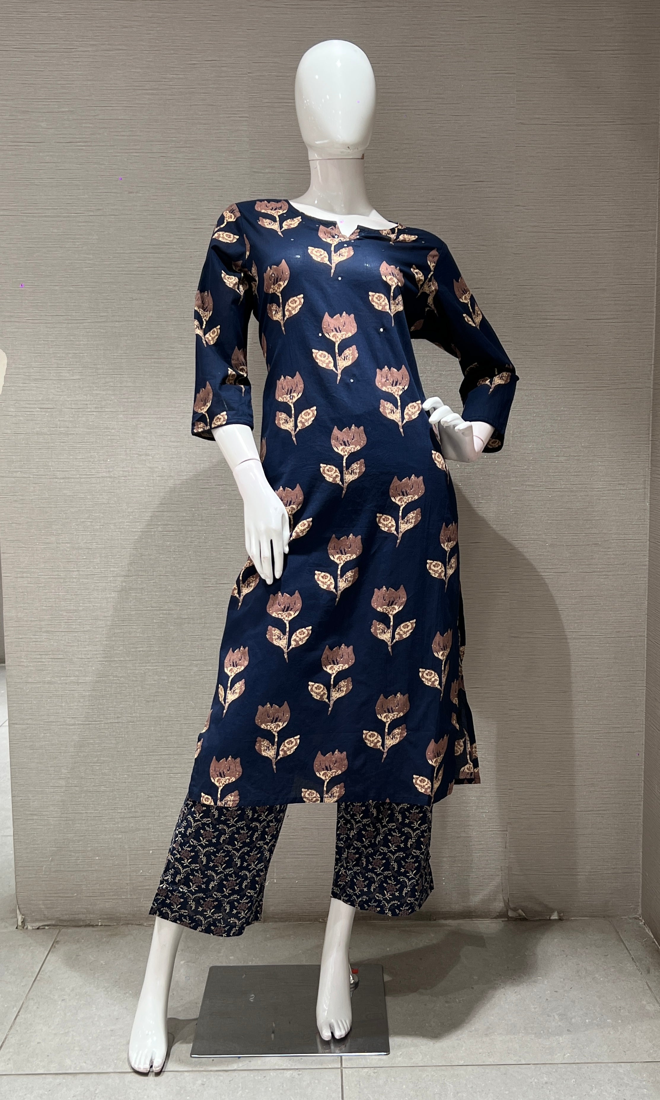 Blue FLORAL MOTIF kurta set