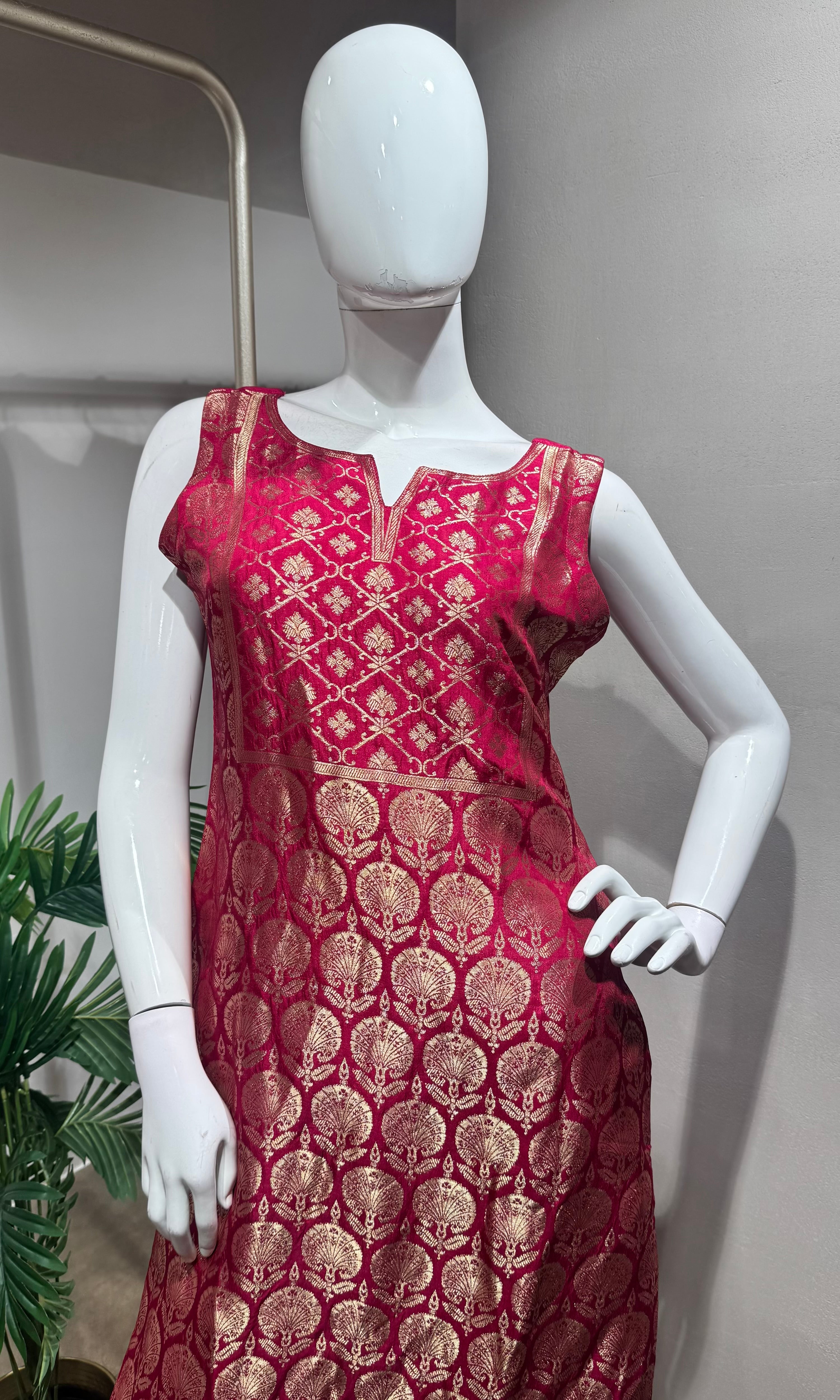 Pink golden banarasi kurta set