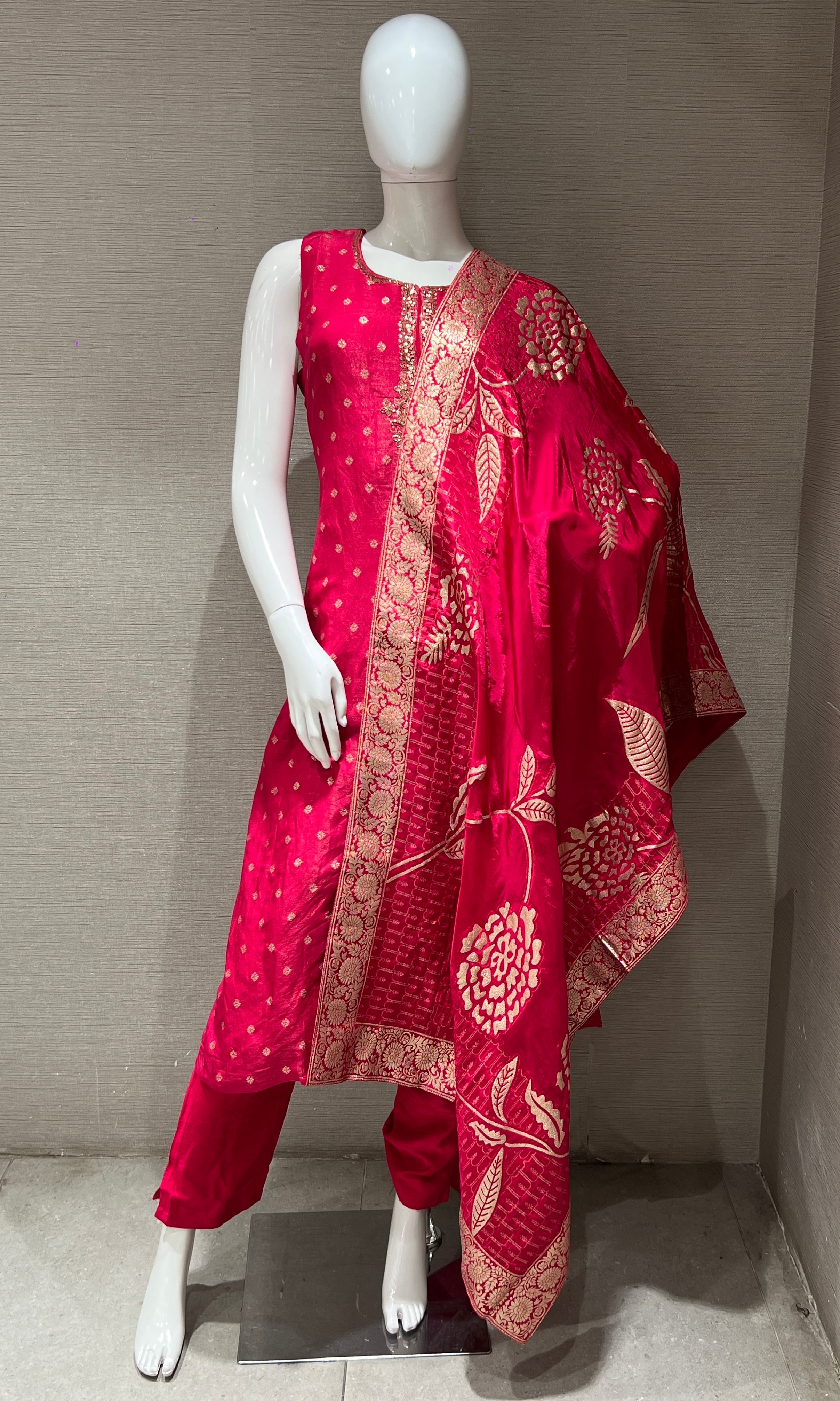 Pink shimmer silk embroidered kurta set