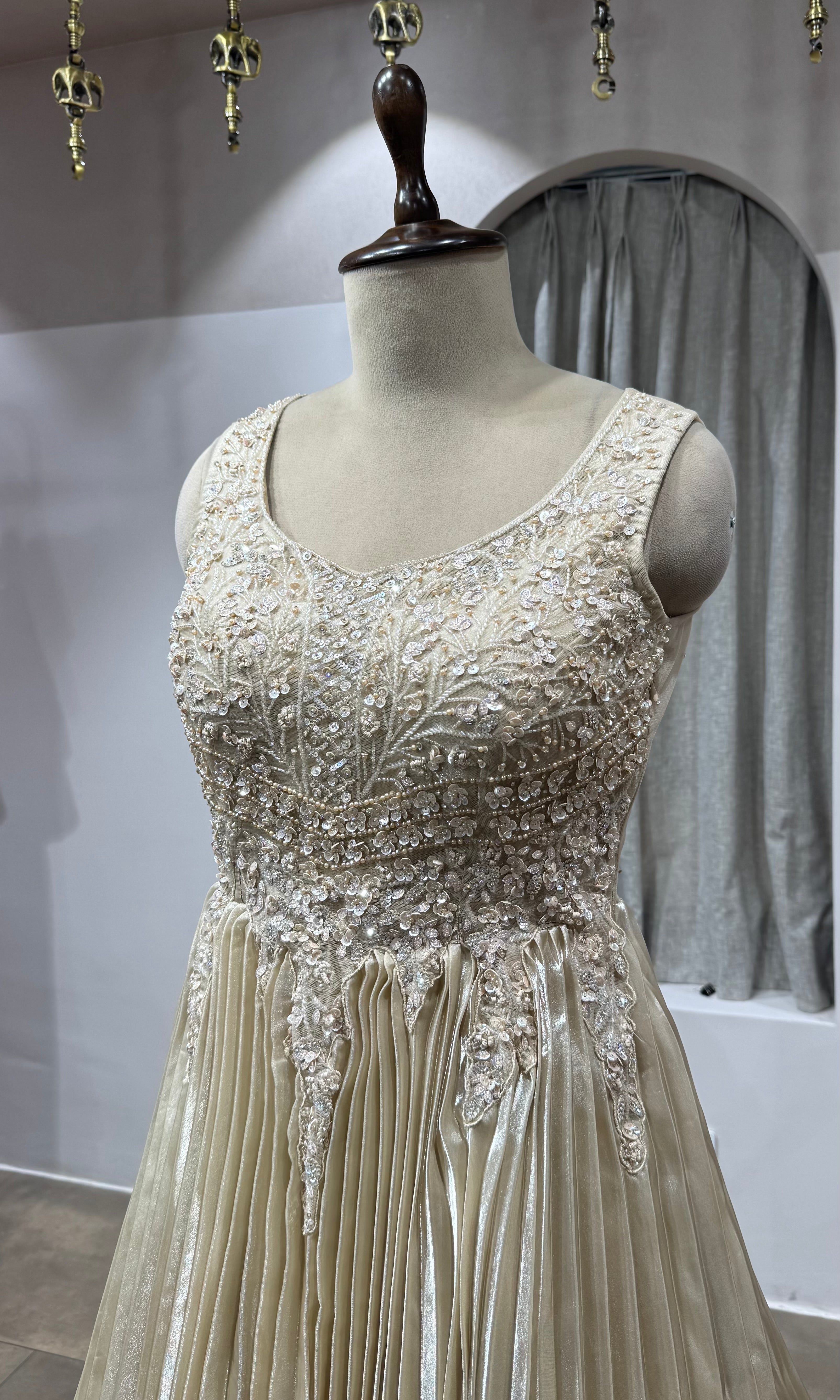 BEAGH Sequins Embroidered Gown