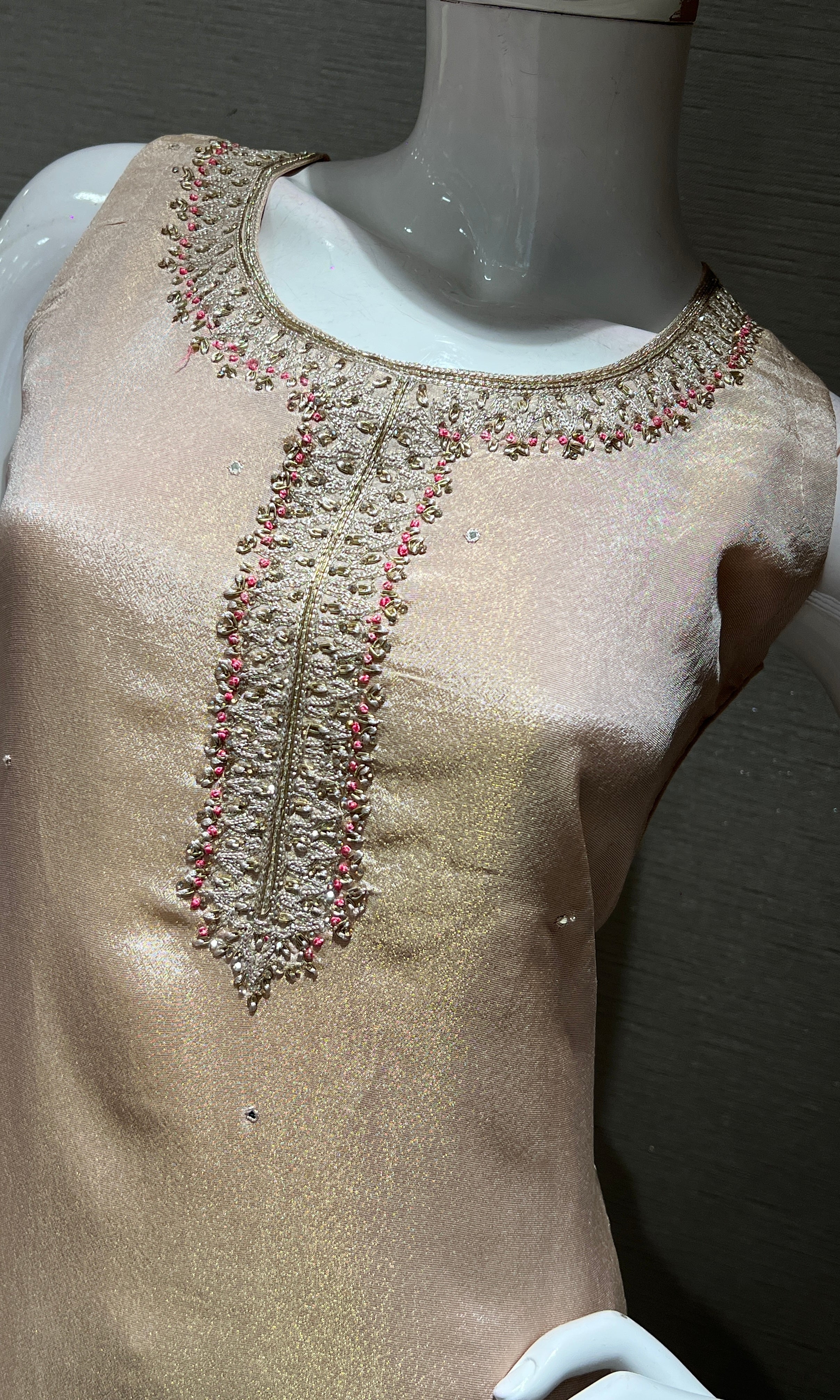 BEAGH KURTA SET WITH FLORAL DUPATTA