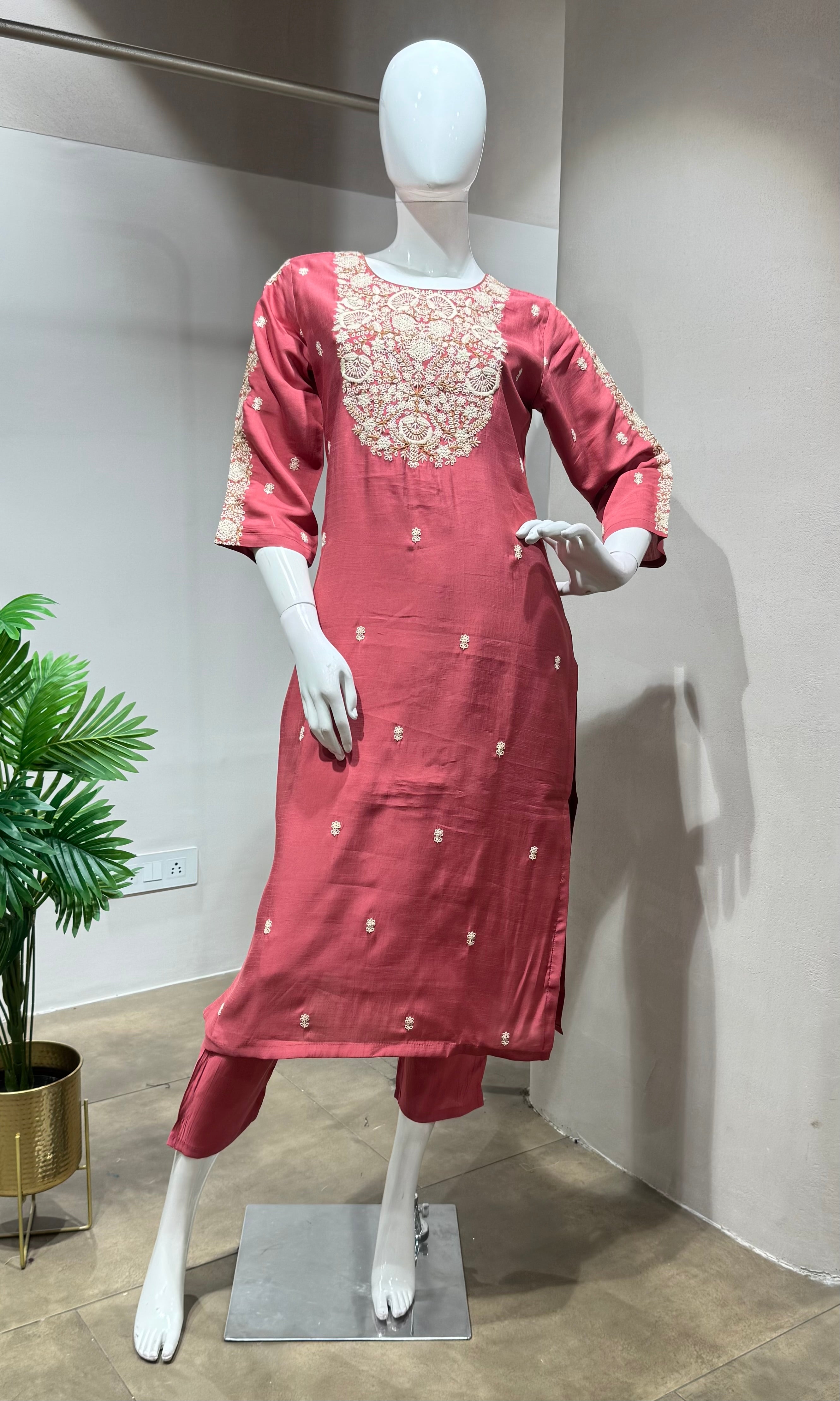 Pink thread work Embroidery kurta set