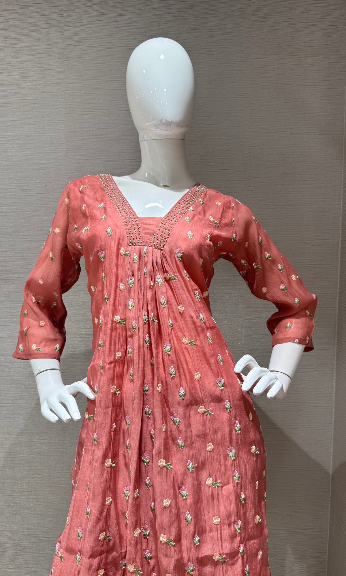 Onion pink floral Mul Chanderi kurta set with dupatta