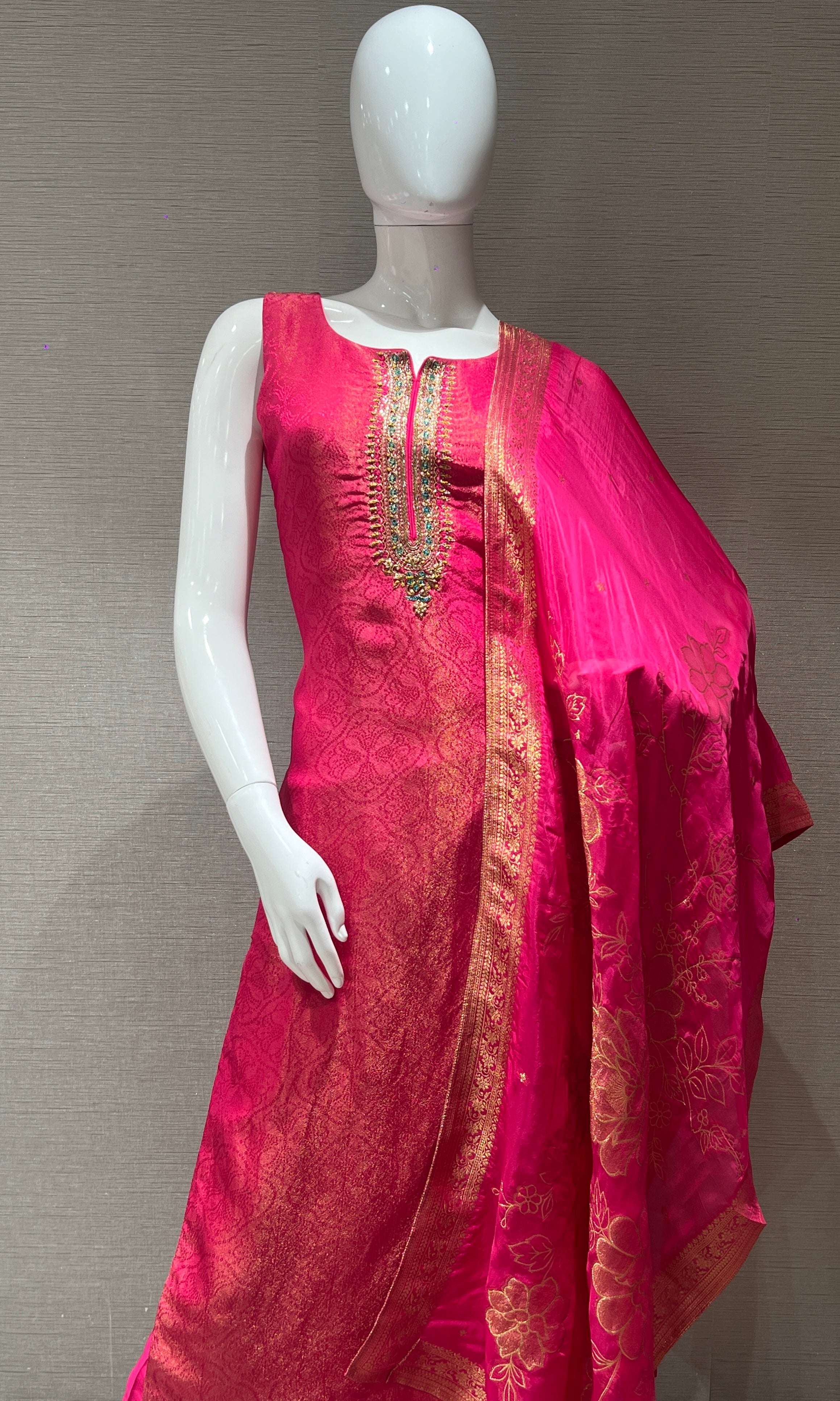 Pink kurta set with banarasi dupatta