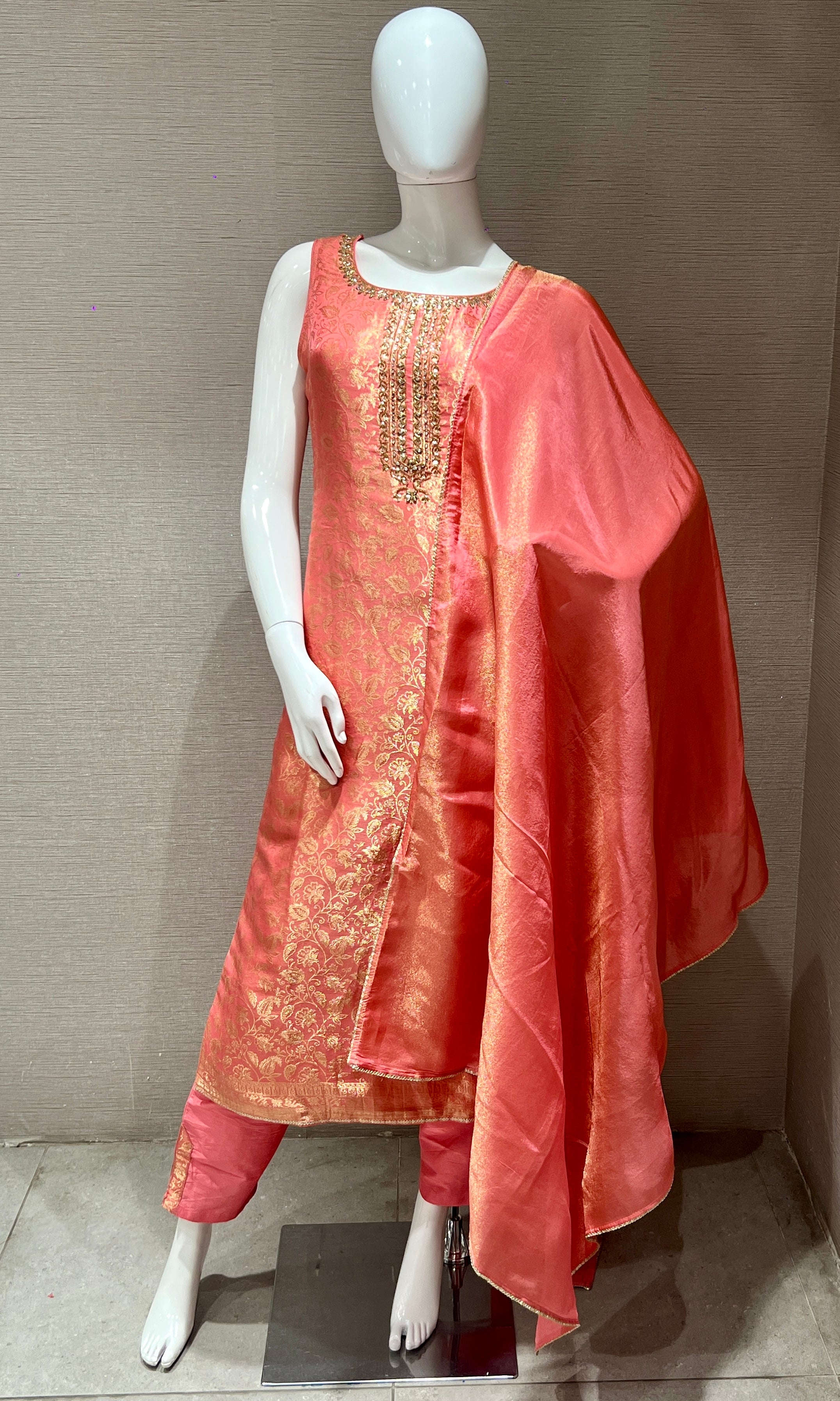 Baby Pink kurta set with banarasi dupatta