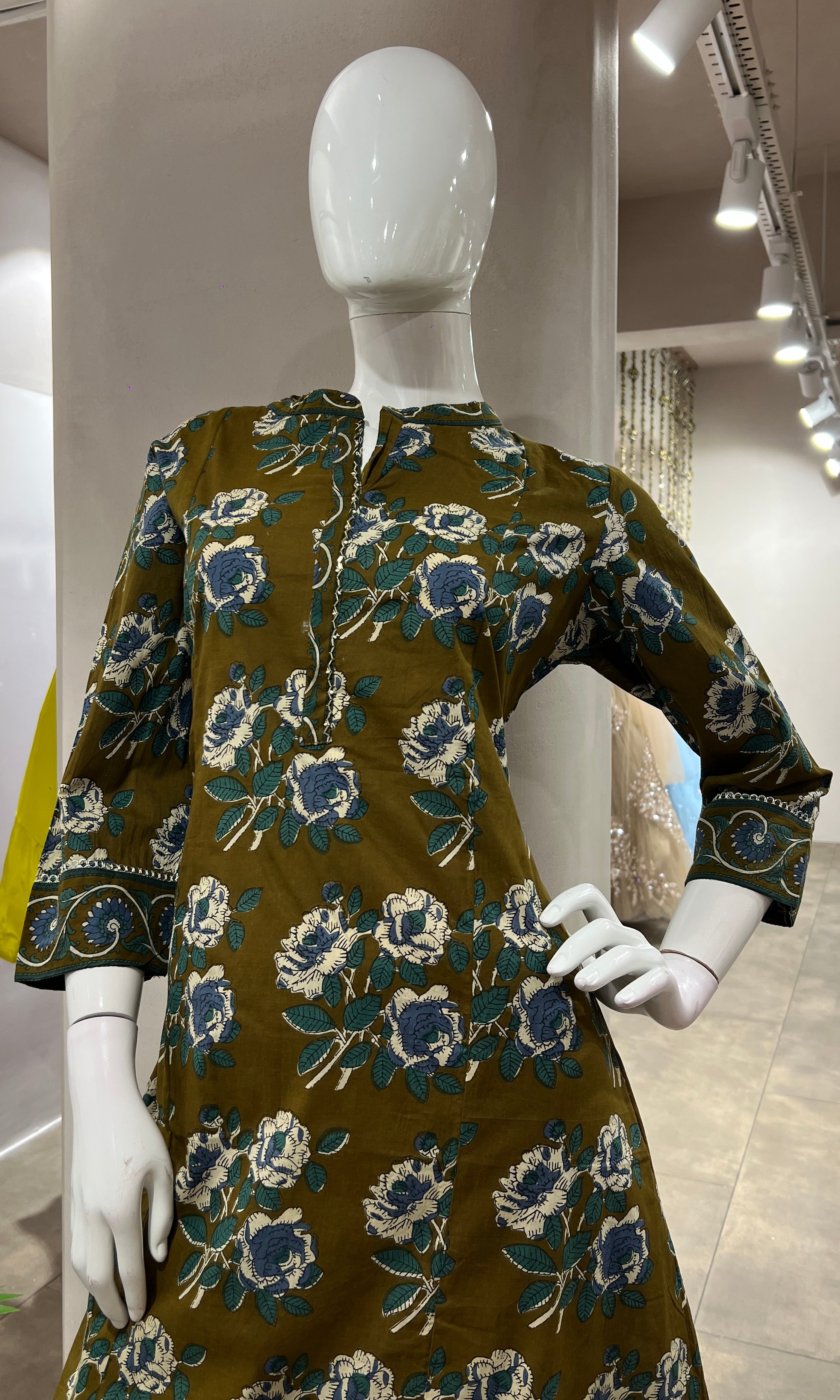 GREEN FLORAL PRINT KURTA SET