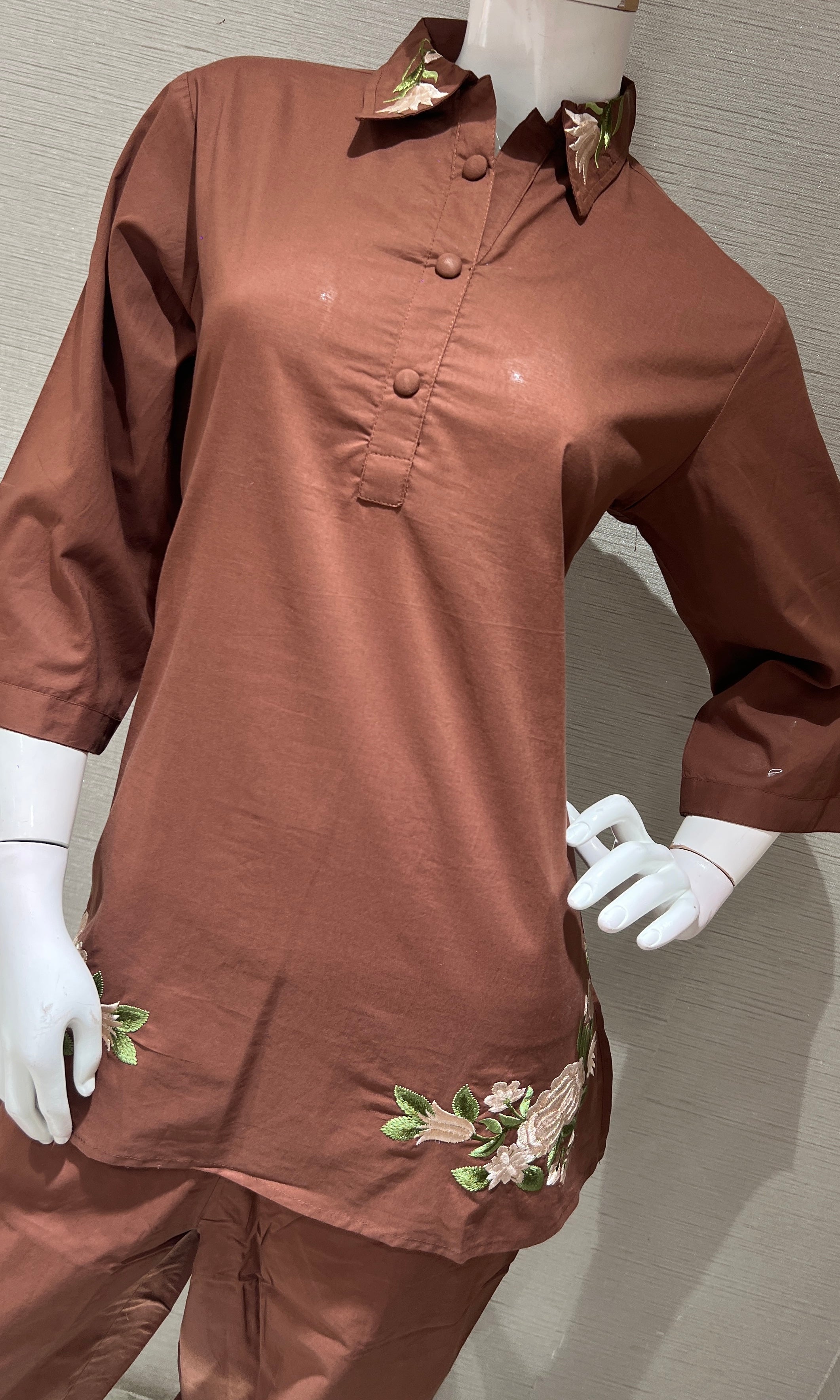 Brown FLORAL EMBROIDERED CORD SET