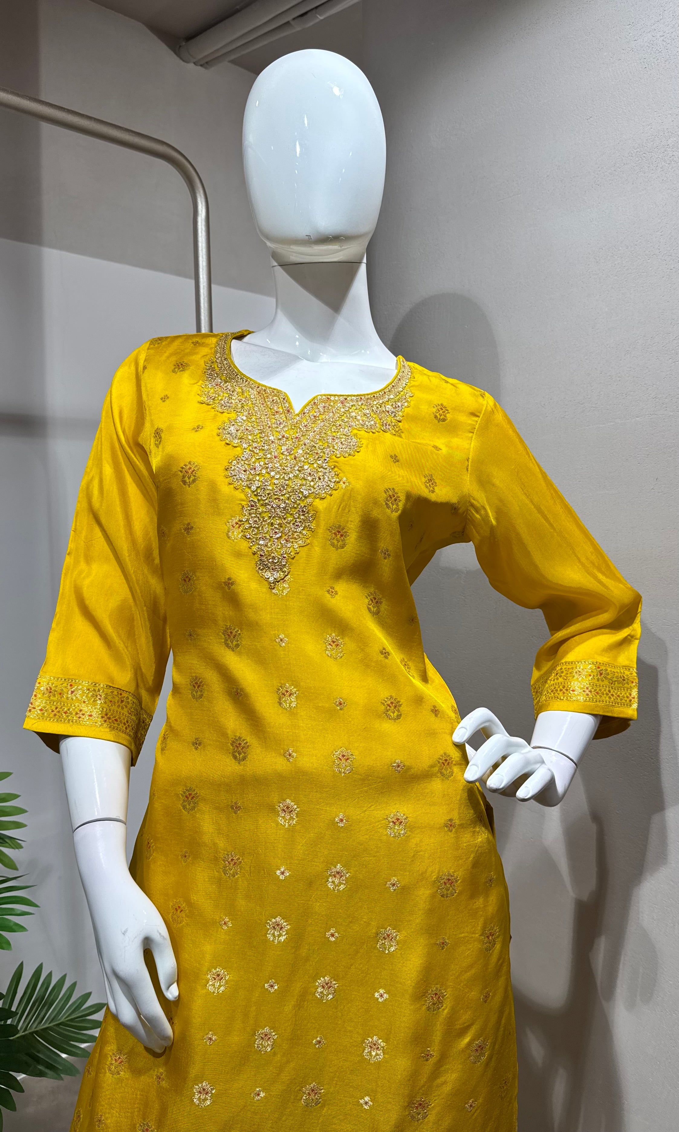 MUSTERED Banarasi Suit Set with Dupatta