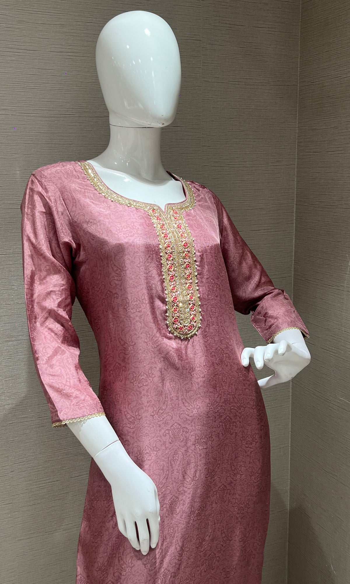 Mauve kurta set with banarasi dupatta