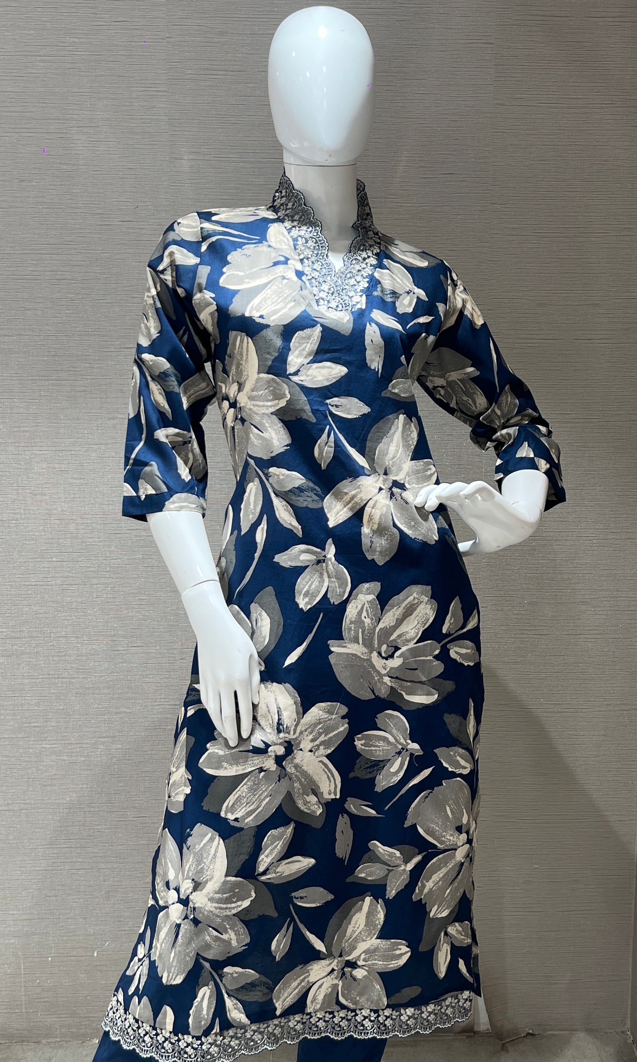 Elegent Blue floral print kurta set
