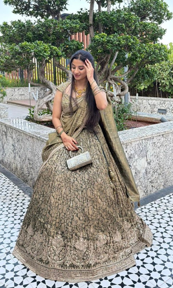 EMRALD GREEN BANARASI LEHENGA WITH ZARI WORK