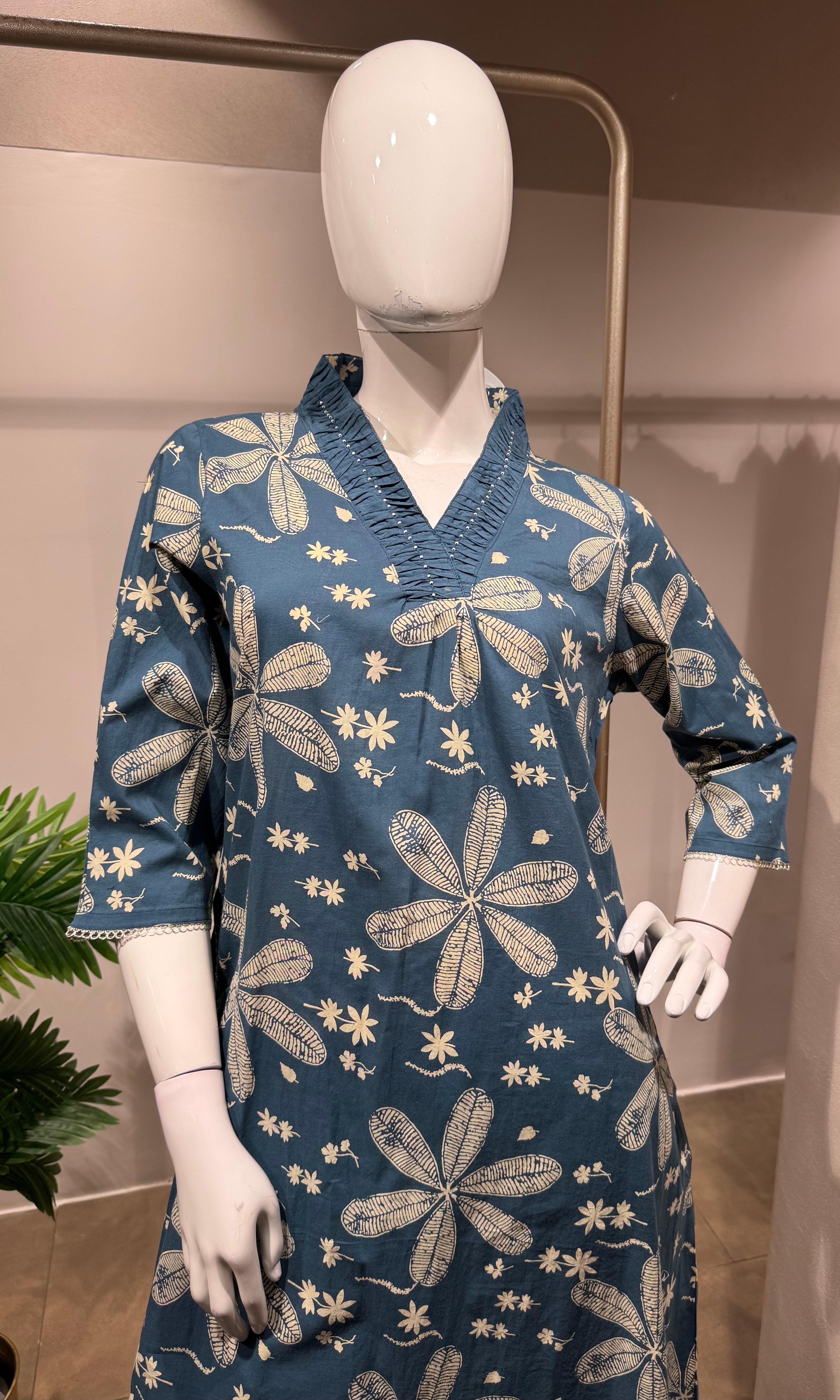 blue floral printed kurta set