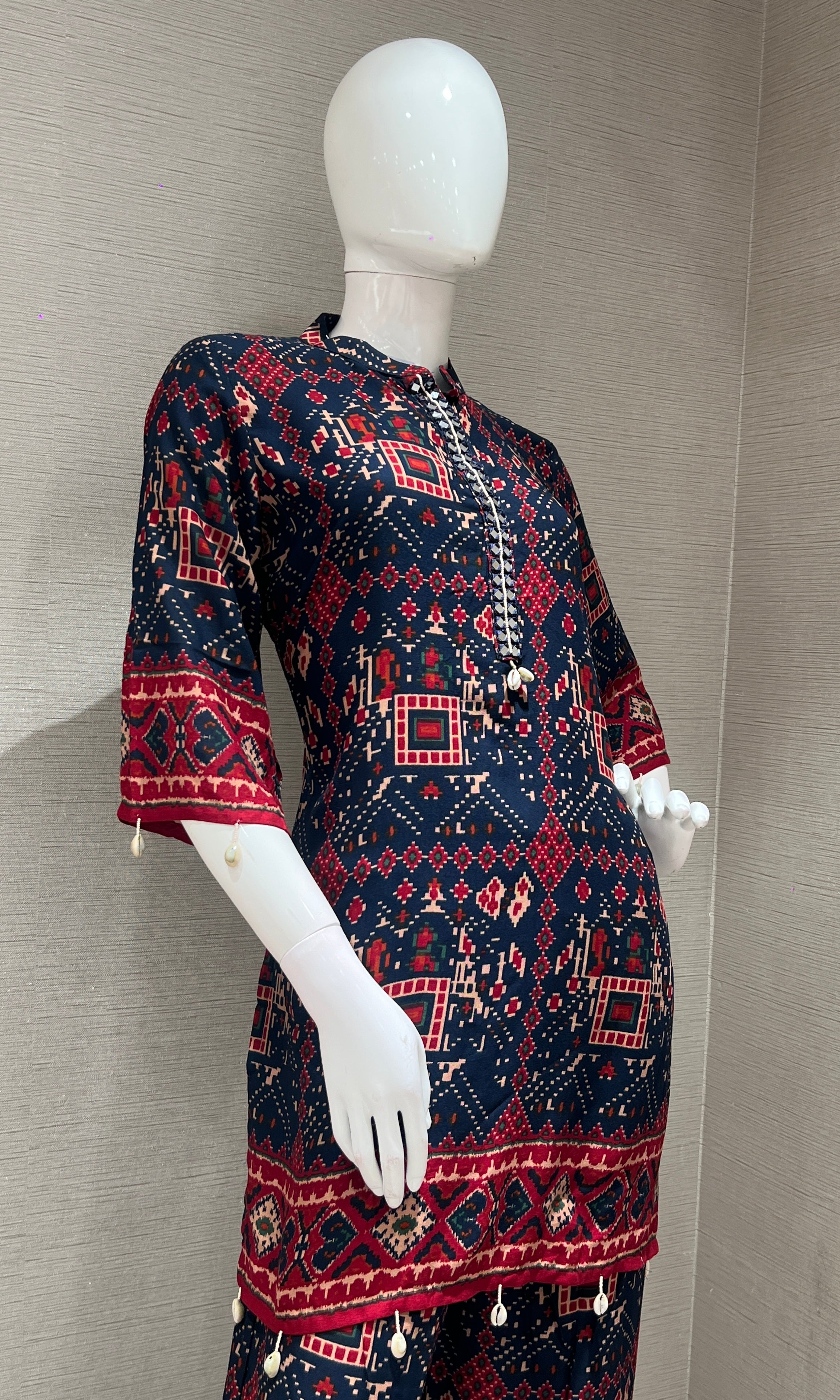 navy blue and red printed cord set