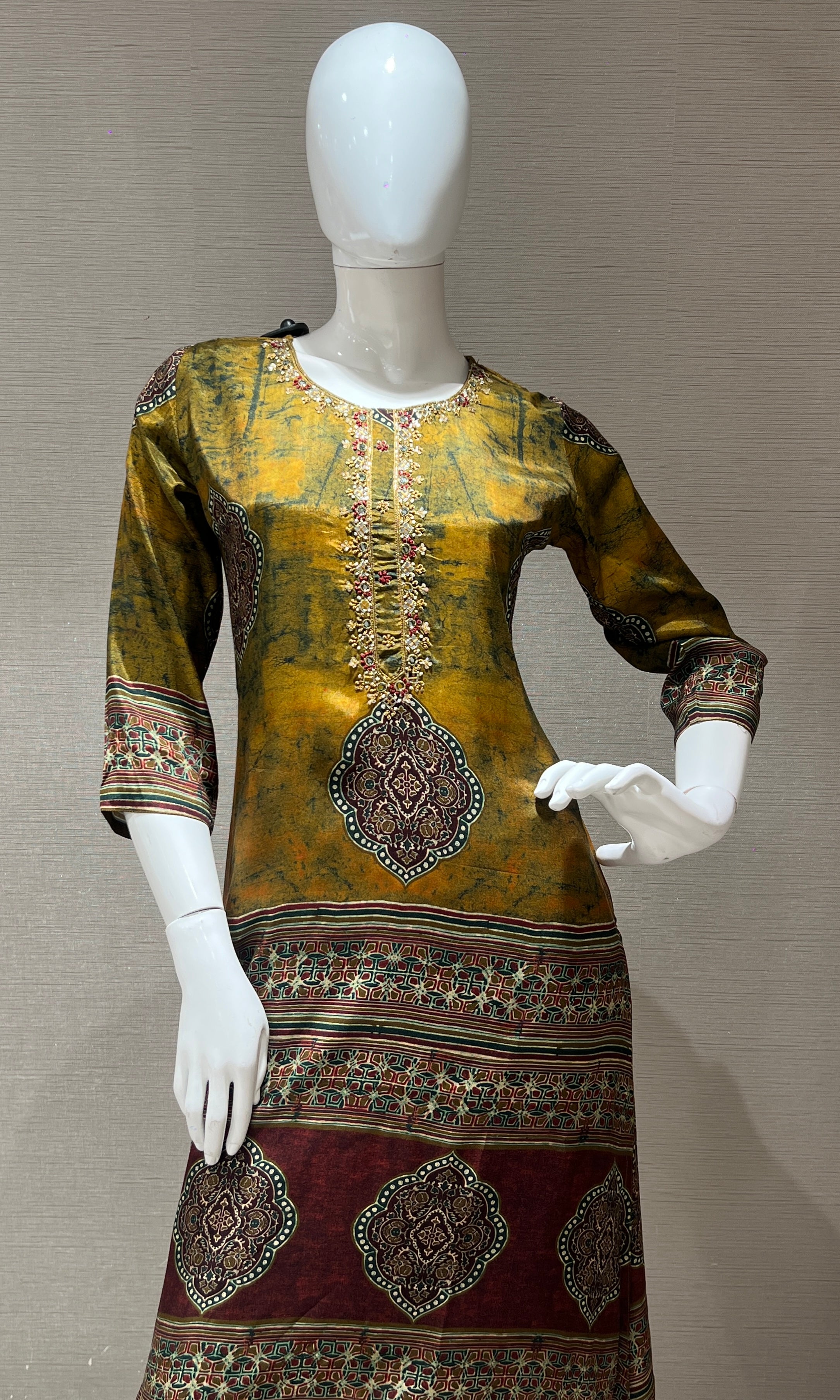 Mehandi green and maroon kurti top