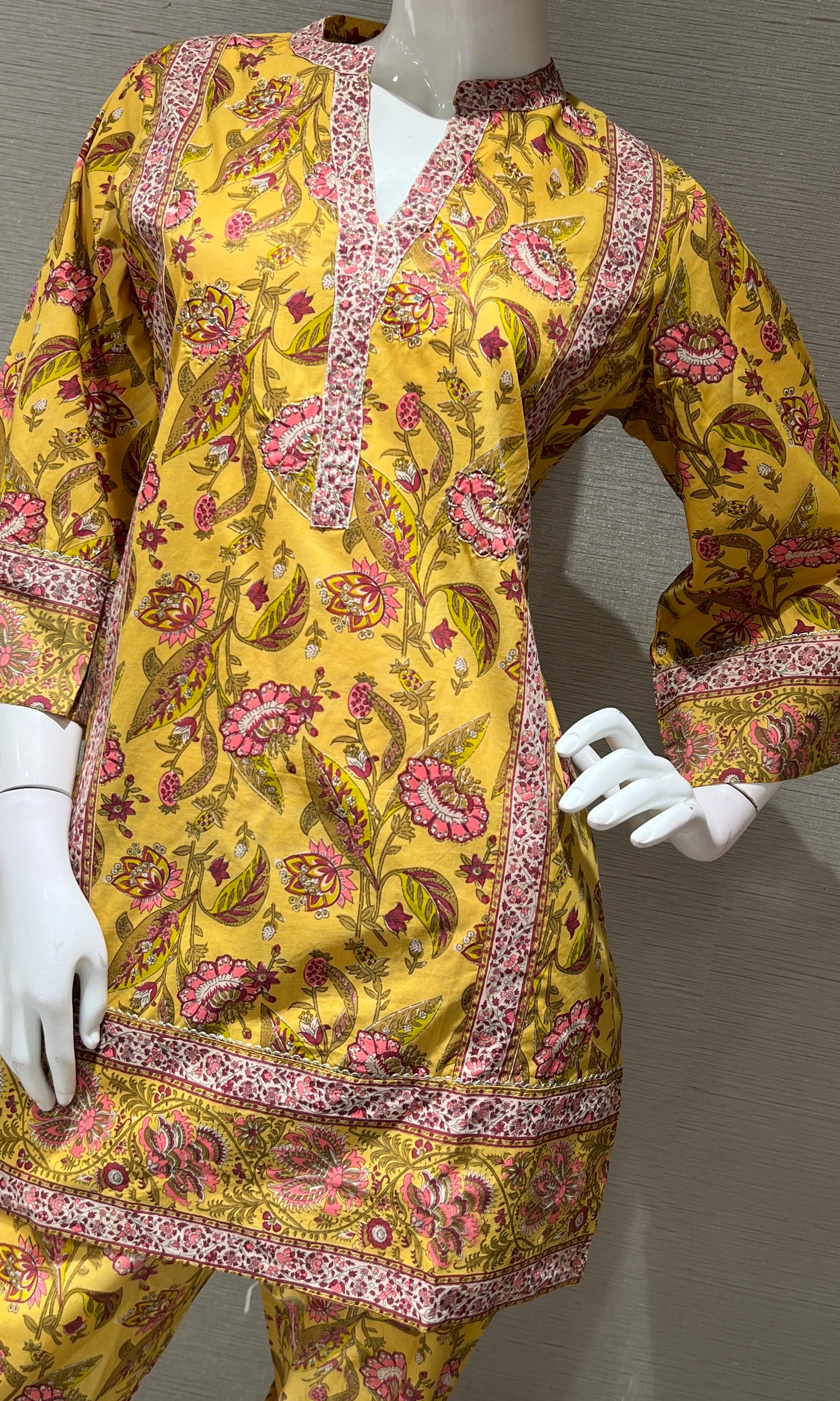 Yellow FLORAL PRINT KURTI WITH BOTTOM