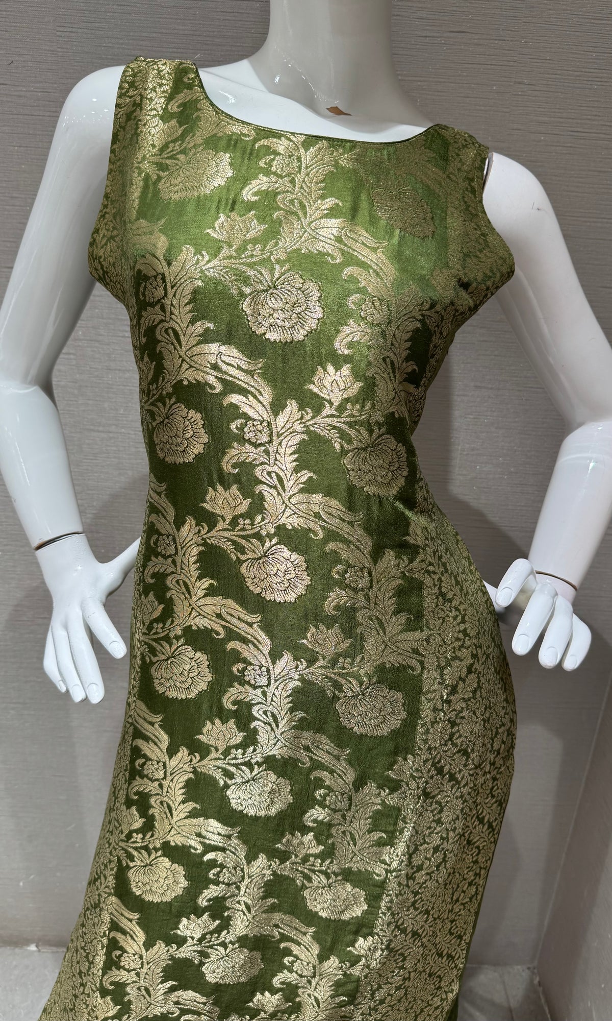 Green Banarasi Silk Golden Floral Zari kurta set