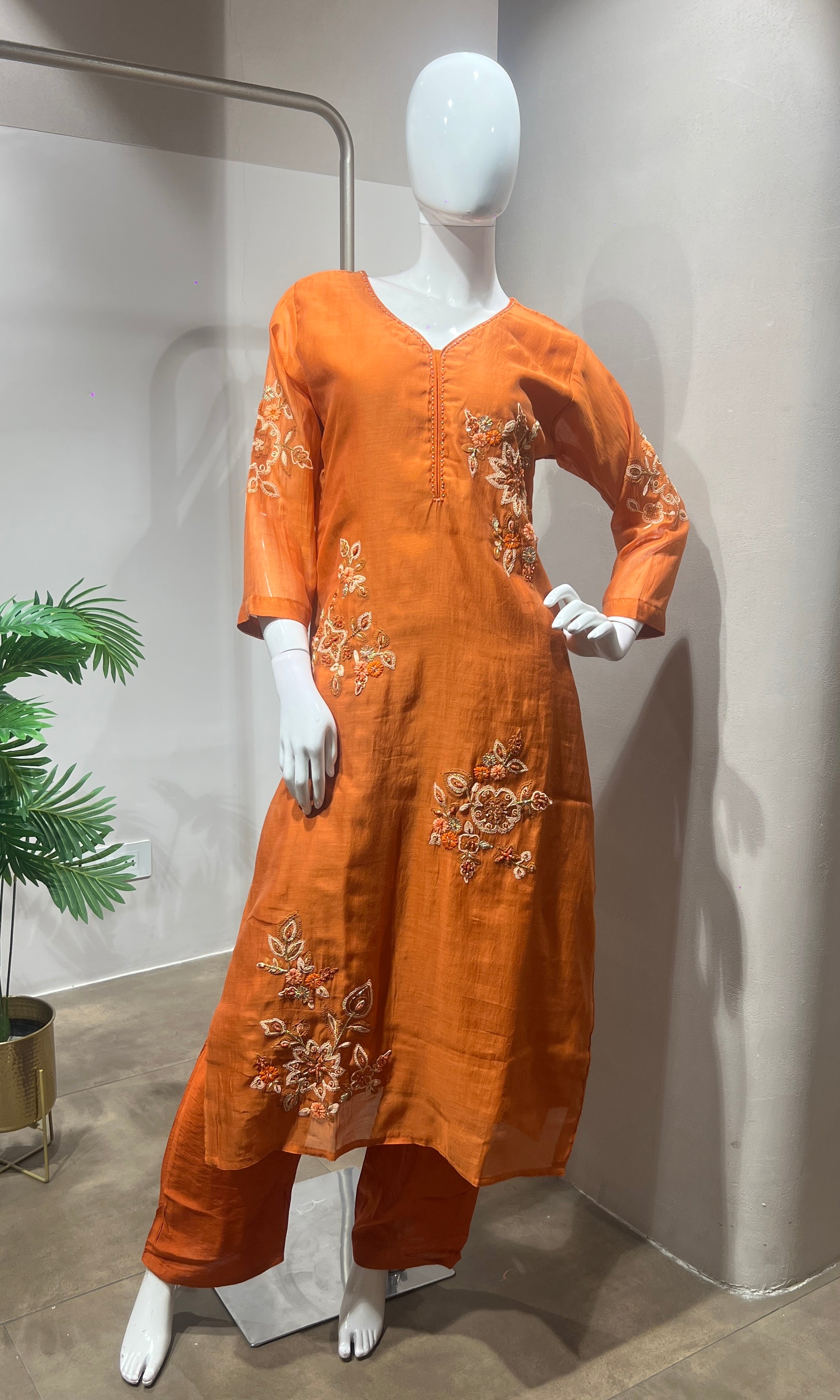 Rust Floral Mul Chanderi Embroidery Suit