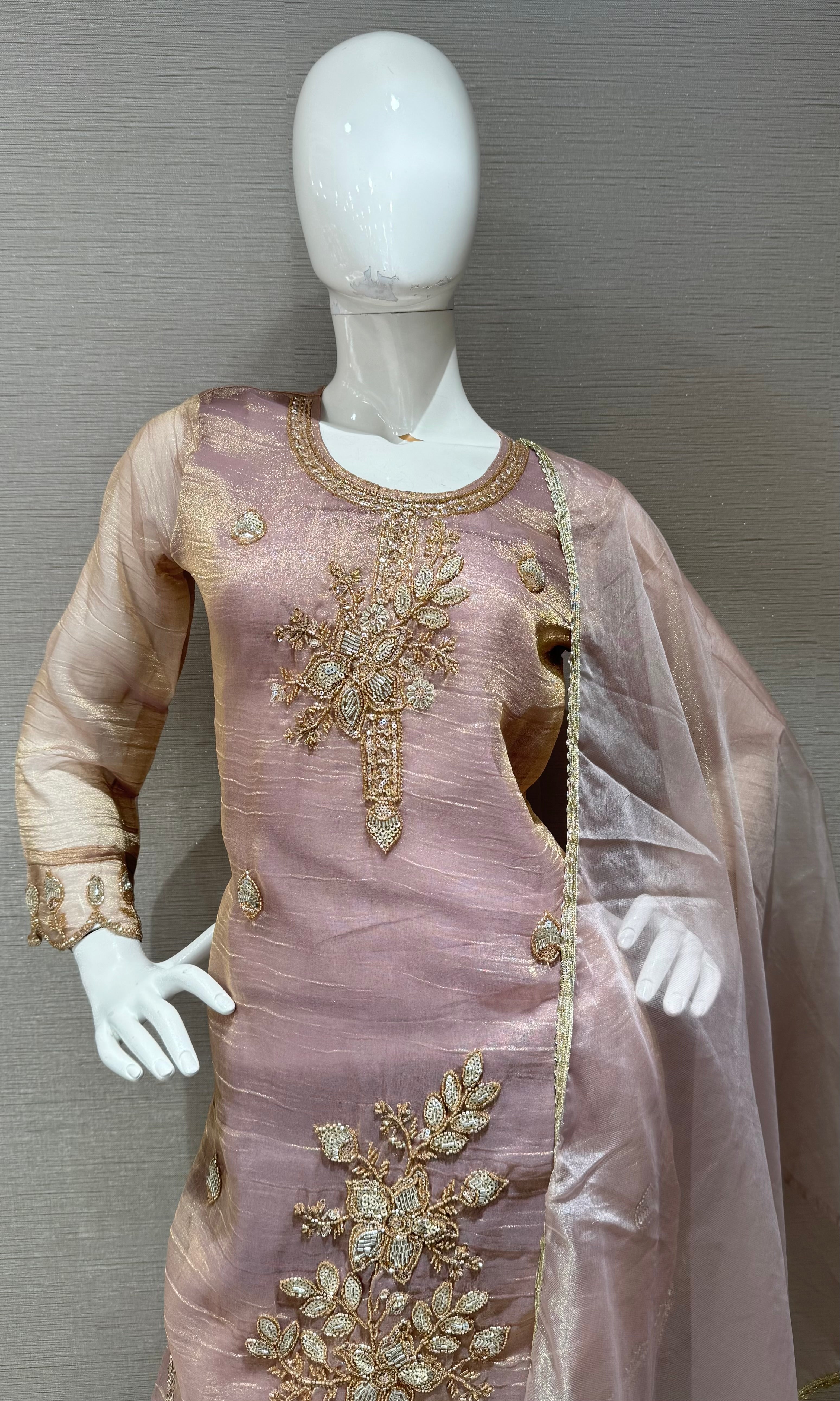 Moee tissue kurta set with short top & wide pants