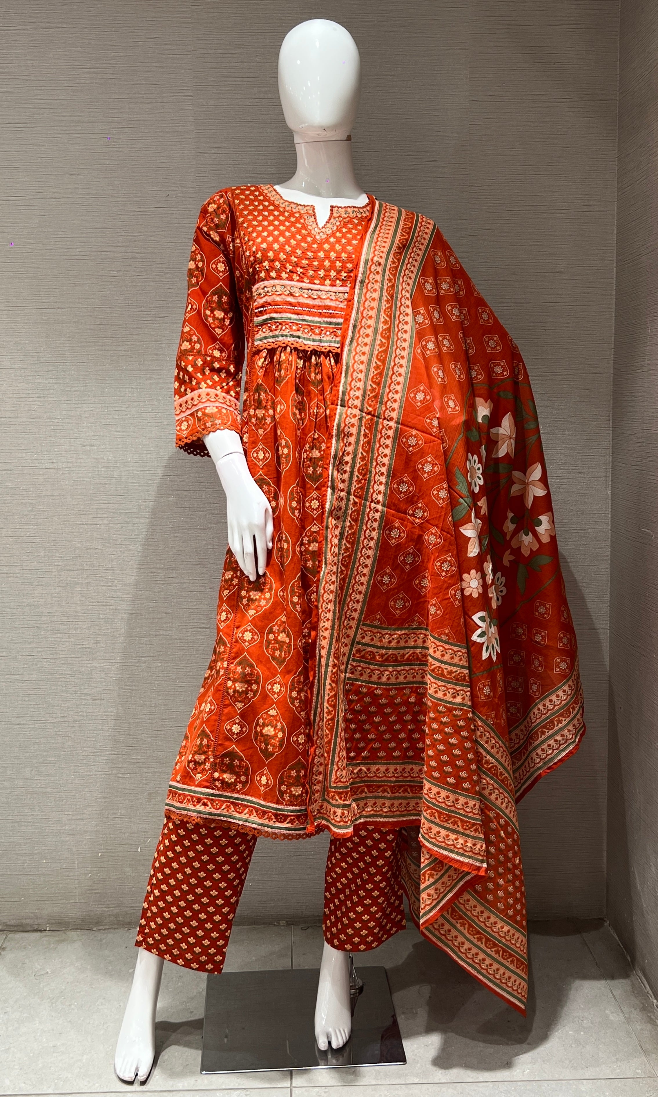 Rust PRINTED KURTA SET WITH FLORAL DUPATTA