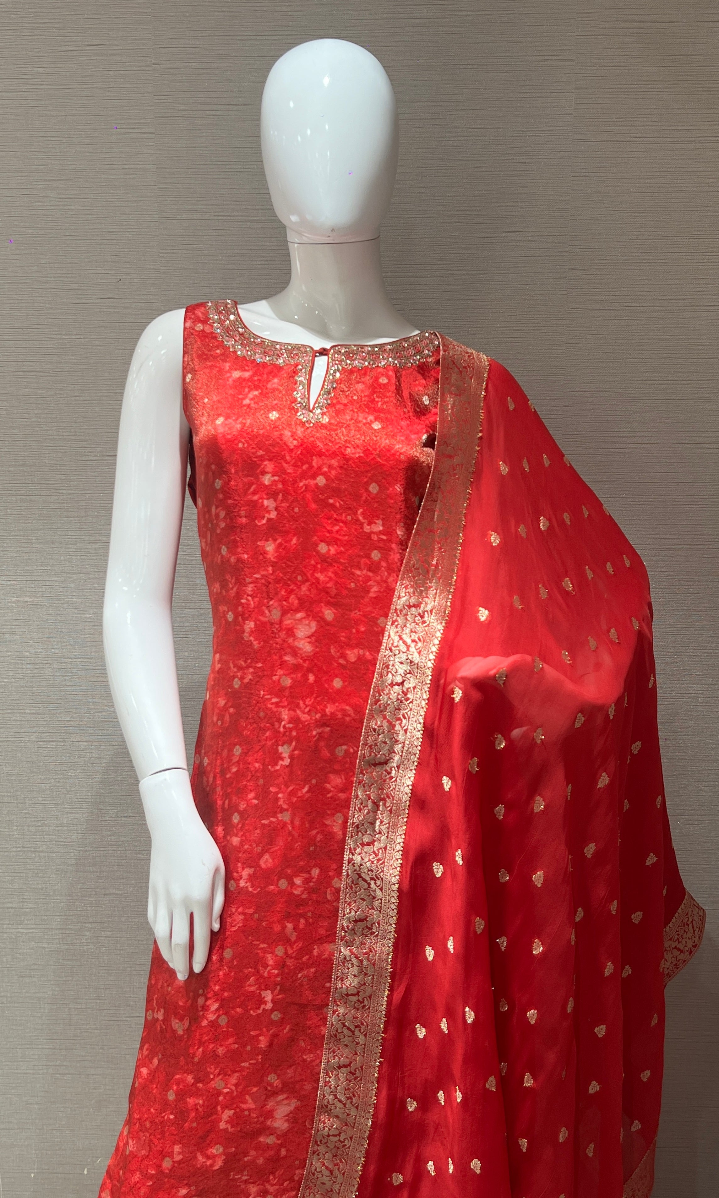 Elegant pink and Gold Kurta Set