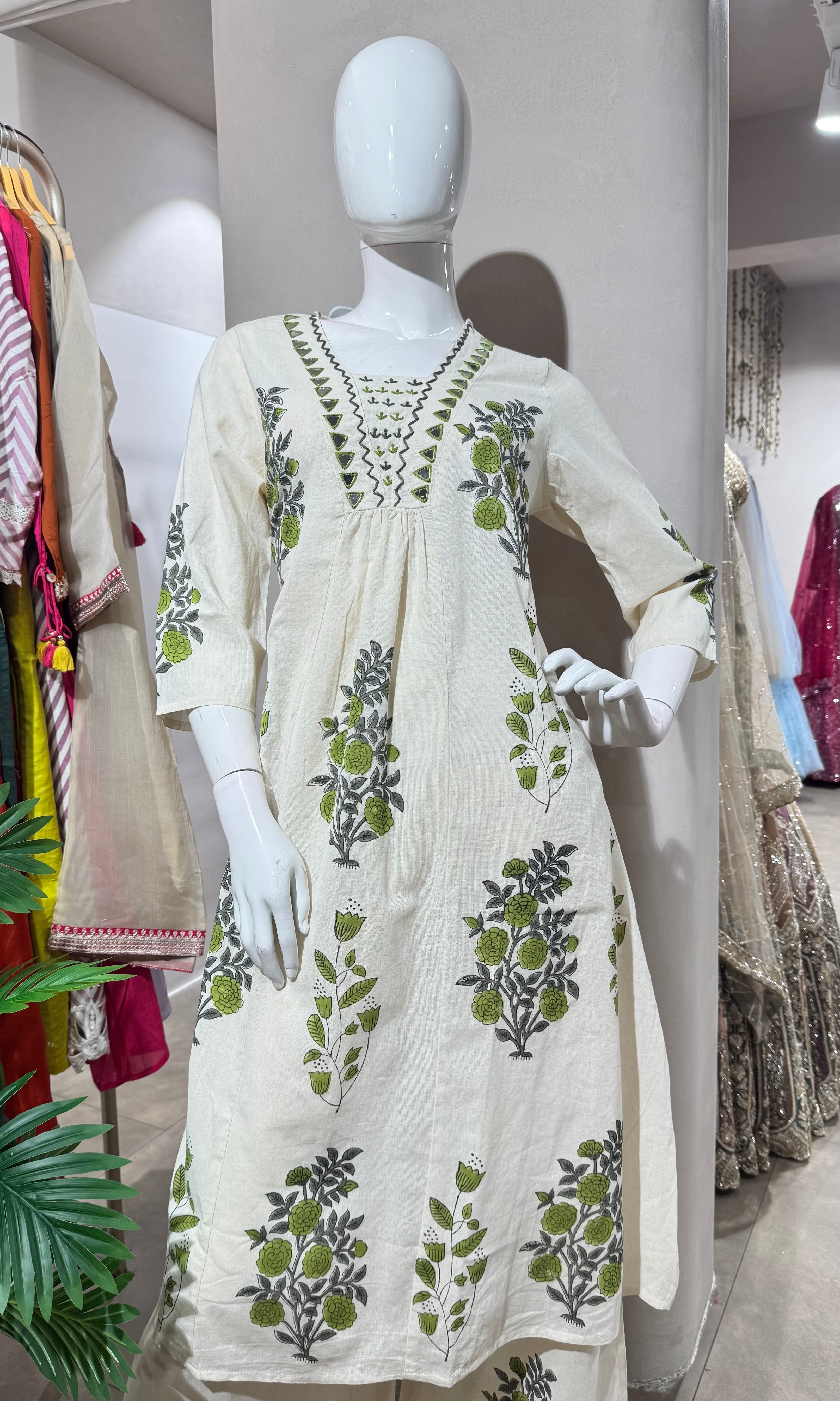 GREEN FLORAL KURTI WITH PALAZZO PANTS