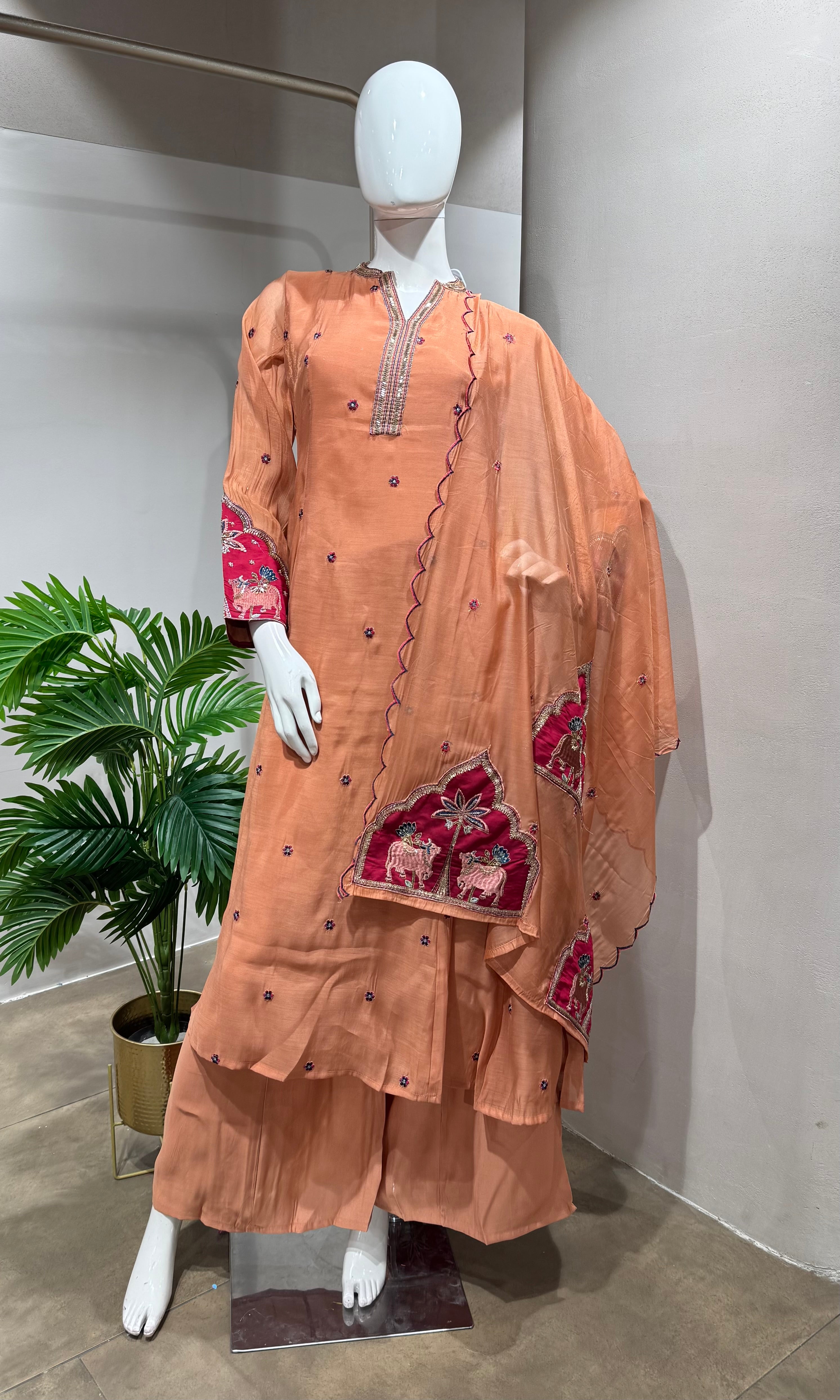 Peach Floral embroidered kurta set with palazzo pants