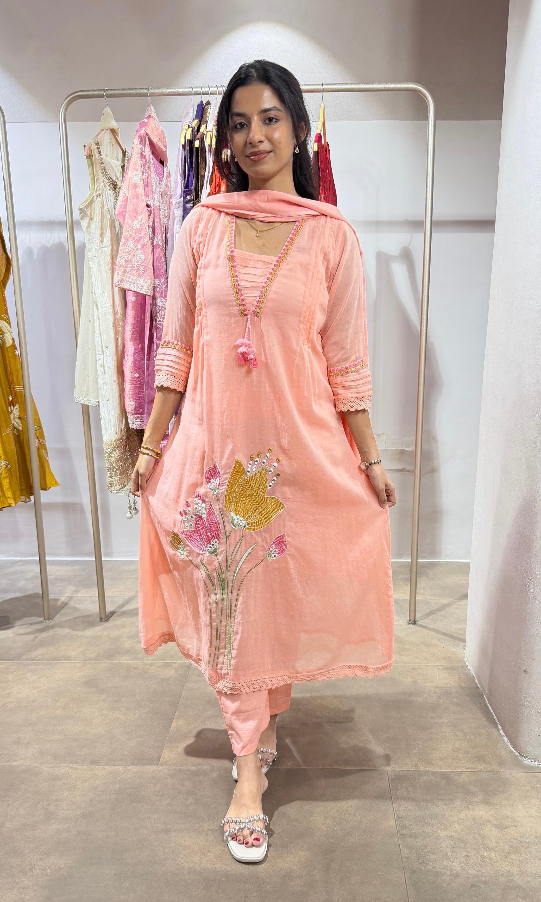 Pink Floral embroidered kurta set