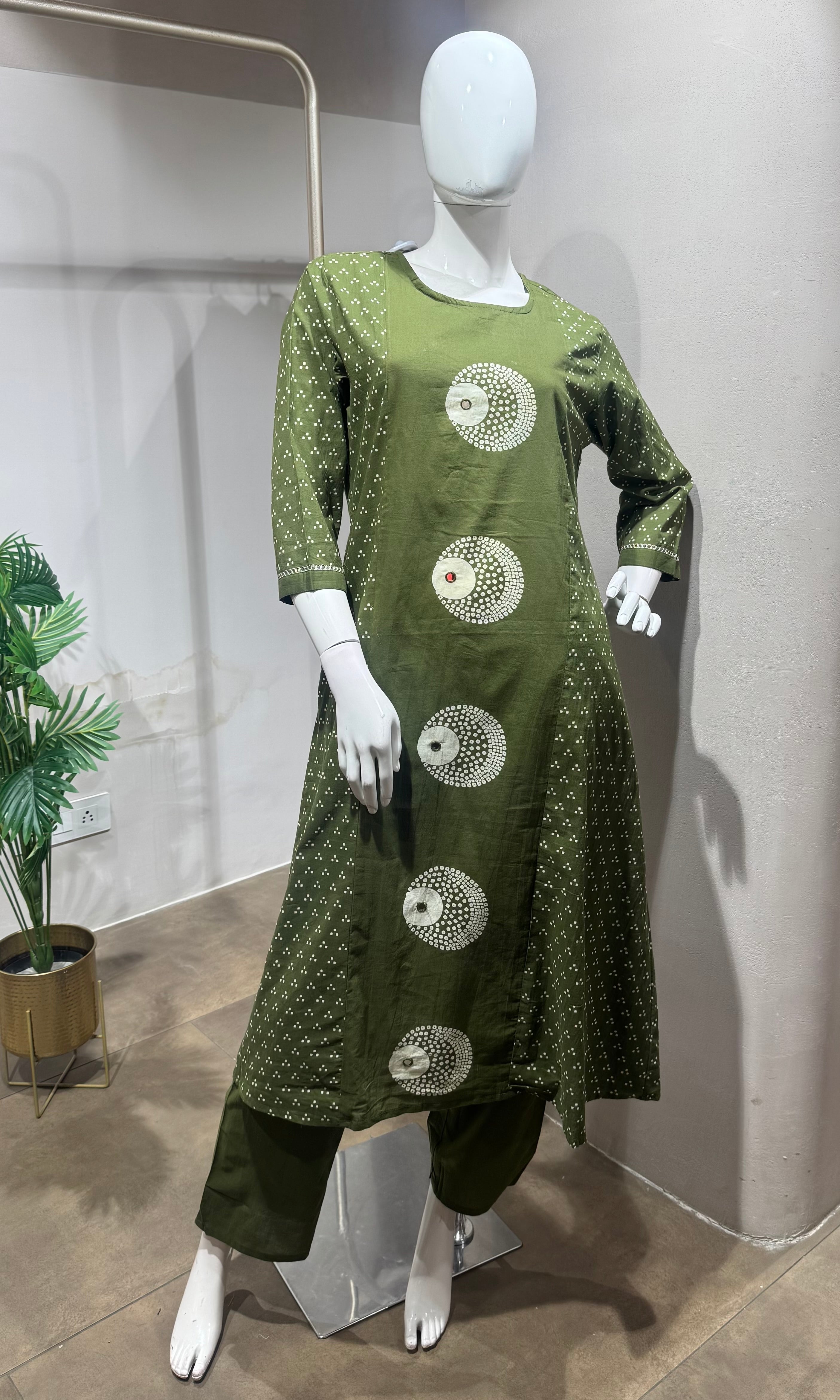 Green Cotton Bandhani Printed Kurta Set